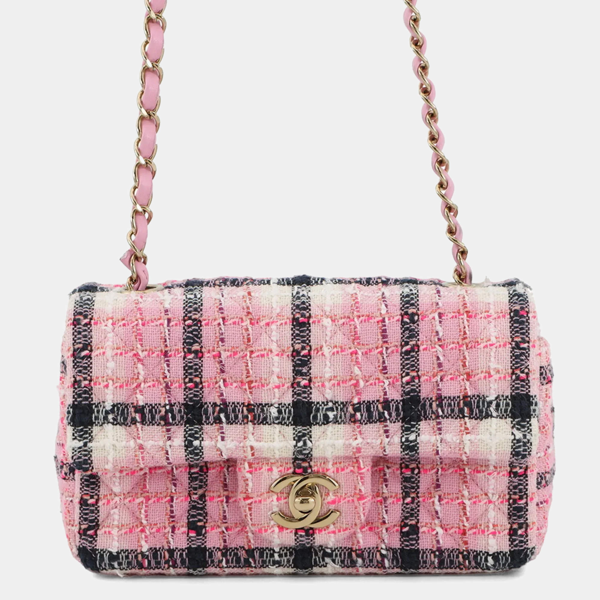 Pre Owned Chanel Chain Shoulder Bag With Coco Mark Matelasse 20 Tweed