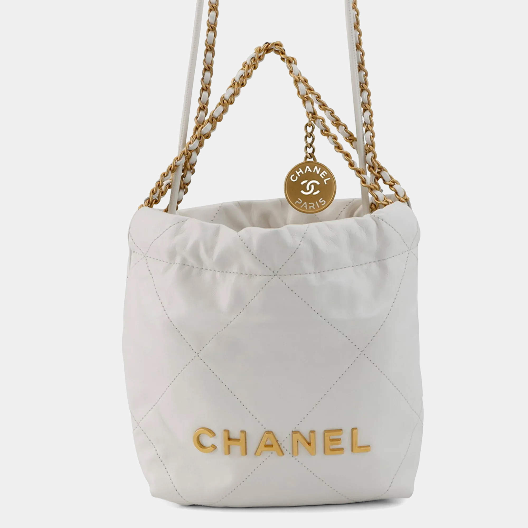 مملوكة مسبقًا Chanel 22 Mini Handbag With Coco Mark Shiny Calfskin Leather White