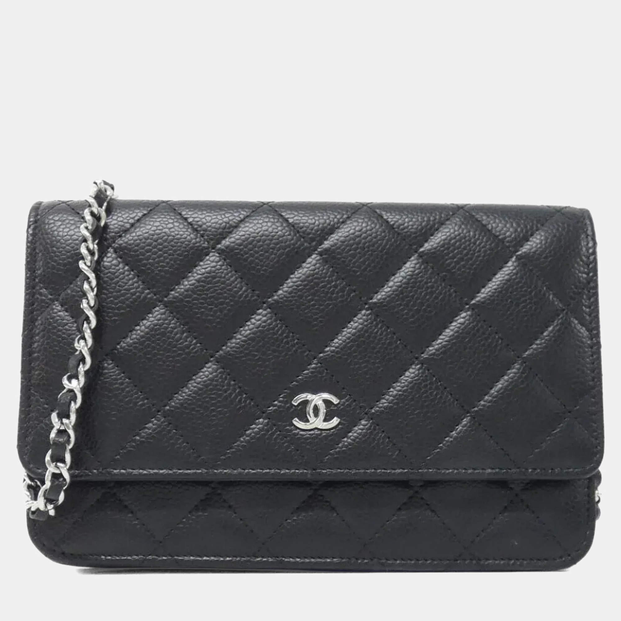 مملوكة مسبقًا Chanel Timeless Classic Chain Wallet