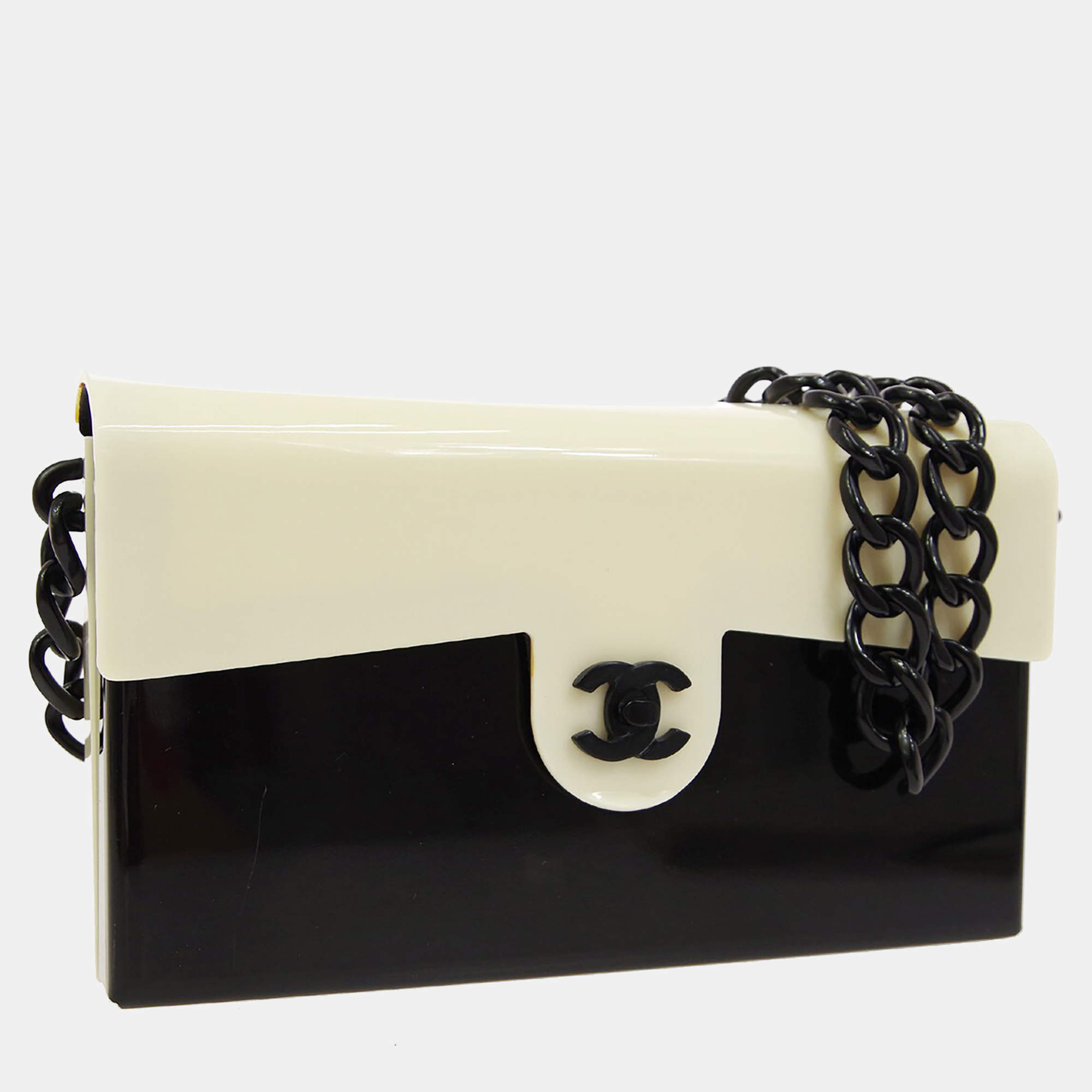 مملوكة مسبقًا Chanel Black White Acrylic Shoulder Bag
