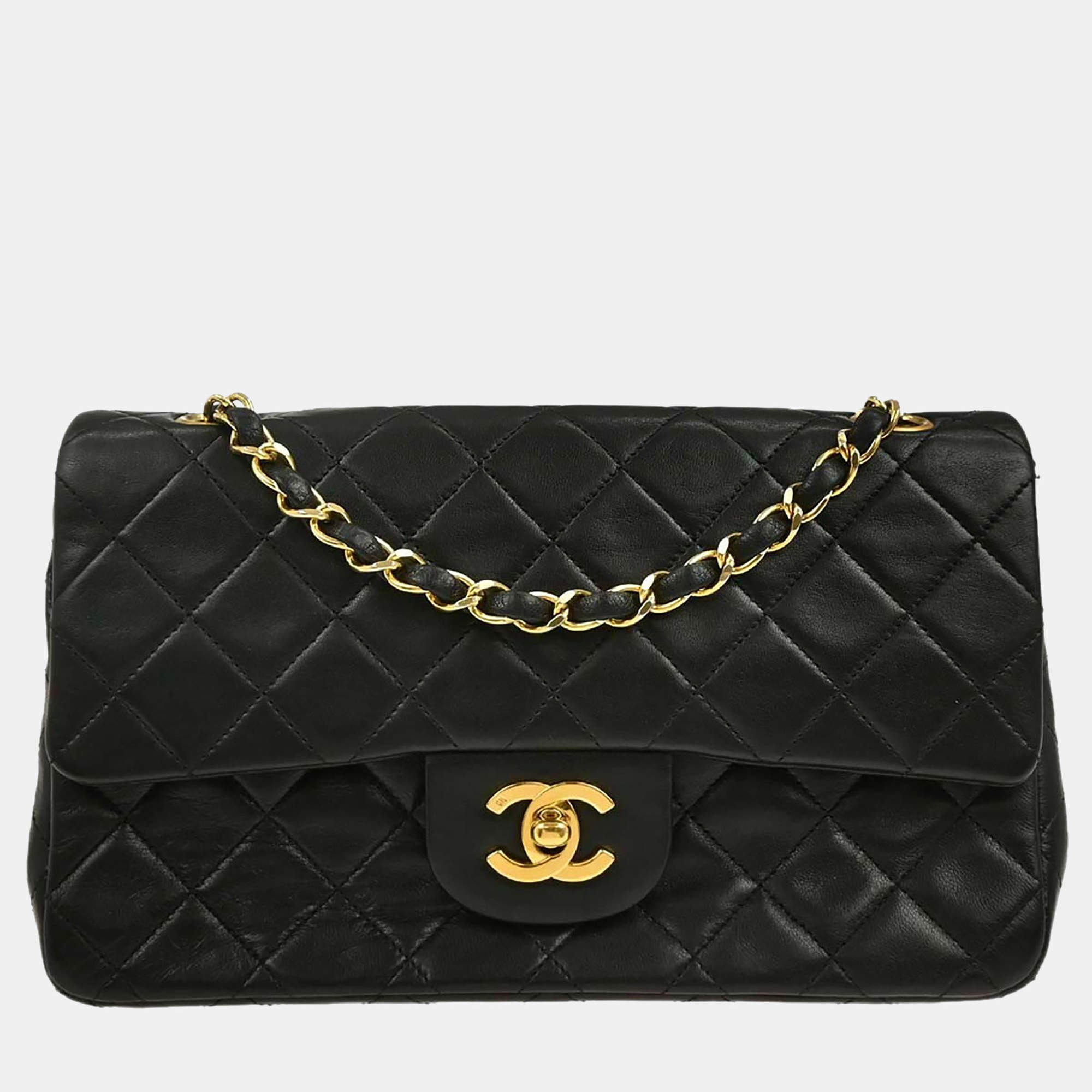 مملوكة مسبقًا Chanel Black Lambskin Small Classic Double Flap Shoulder Bag