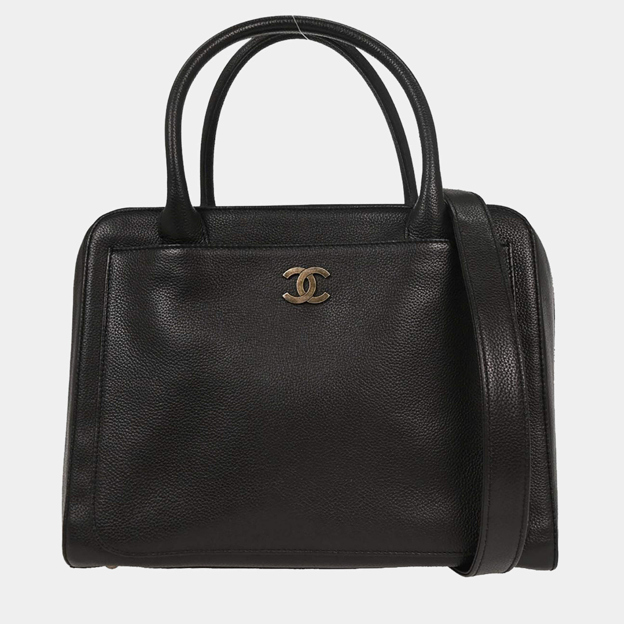 Pre Owned شنيل حقيبة يد جلد عجل  أسود