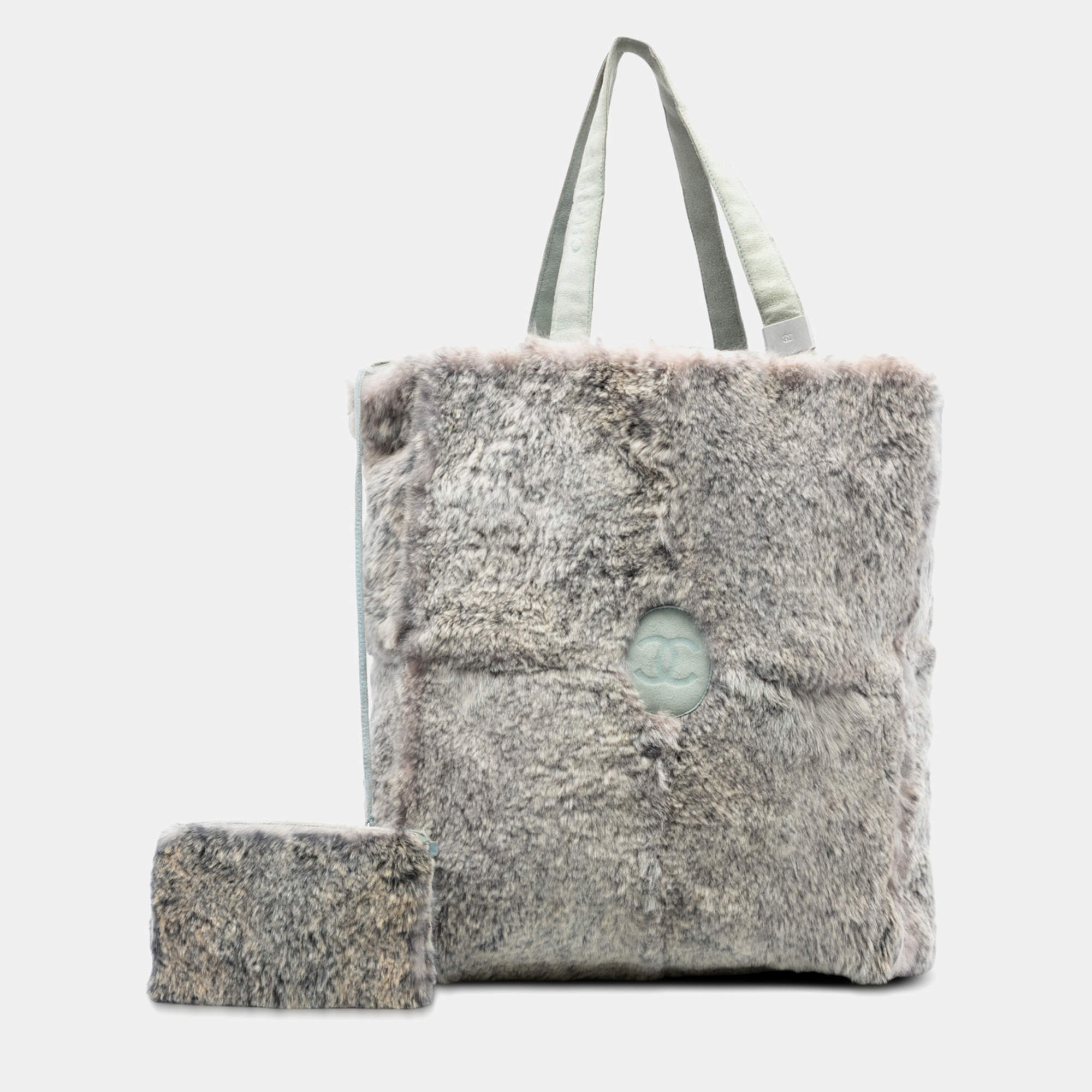 مملوكة مسبقًا Chanel Grey CC Lapin Fur Tote