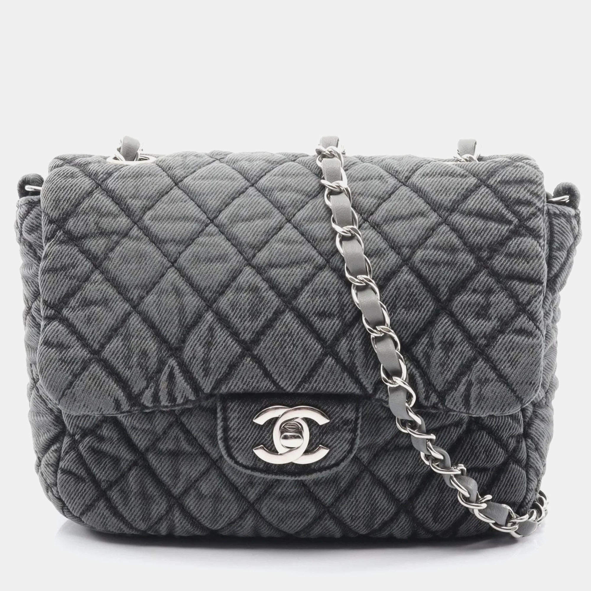 Pre Owned Chanel Matelasse Shoulder Bag Denim Gray