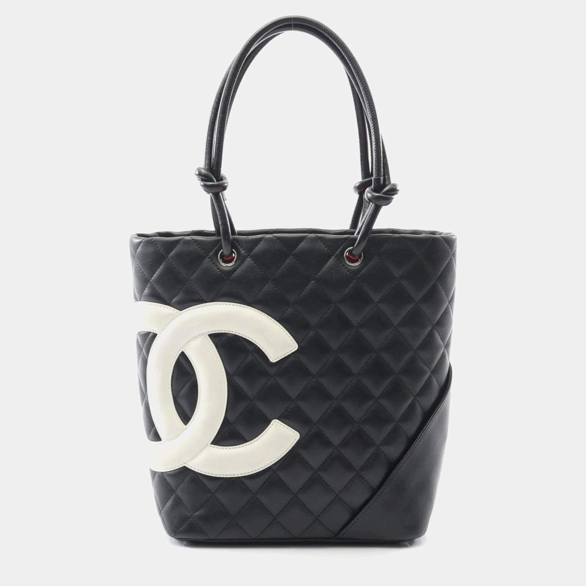 Pre Owned حقيبة يد توت شانيل كامبون متوسطة جلد سوداء وبيضاء