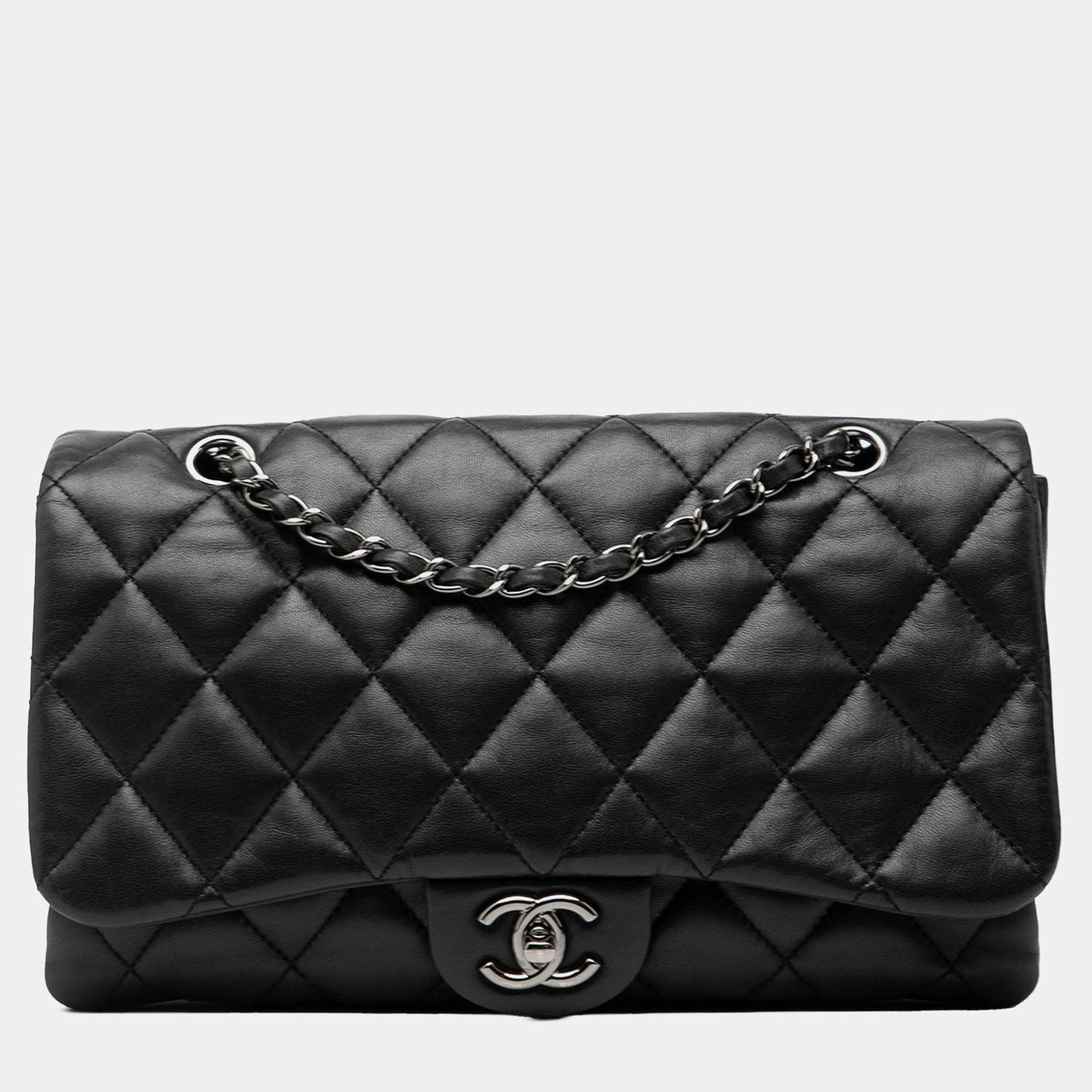 Pre Owned Chanel Black Jumbo Classic Lambskin 3 Compartment Flap