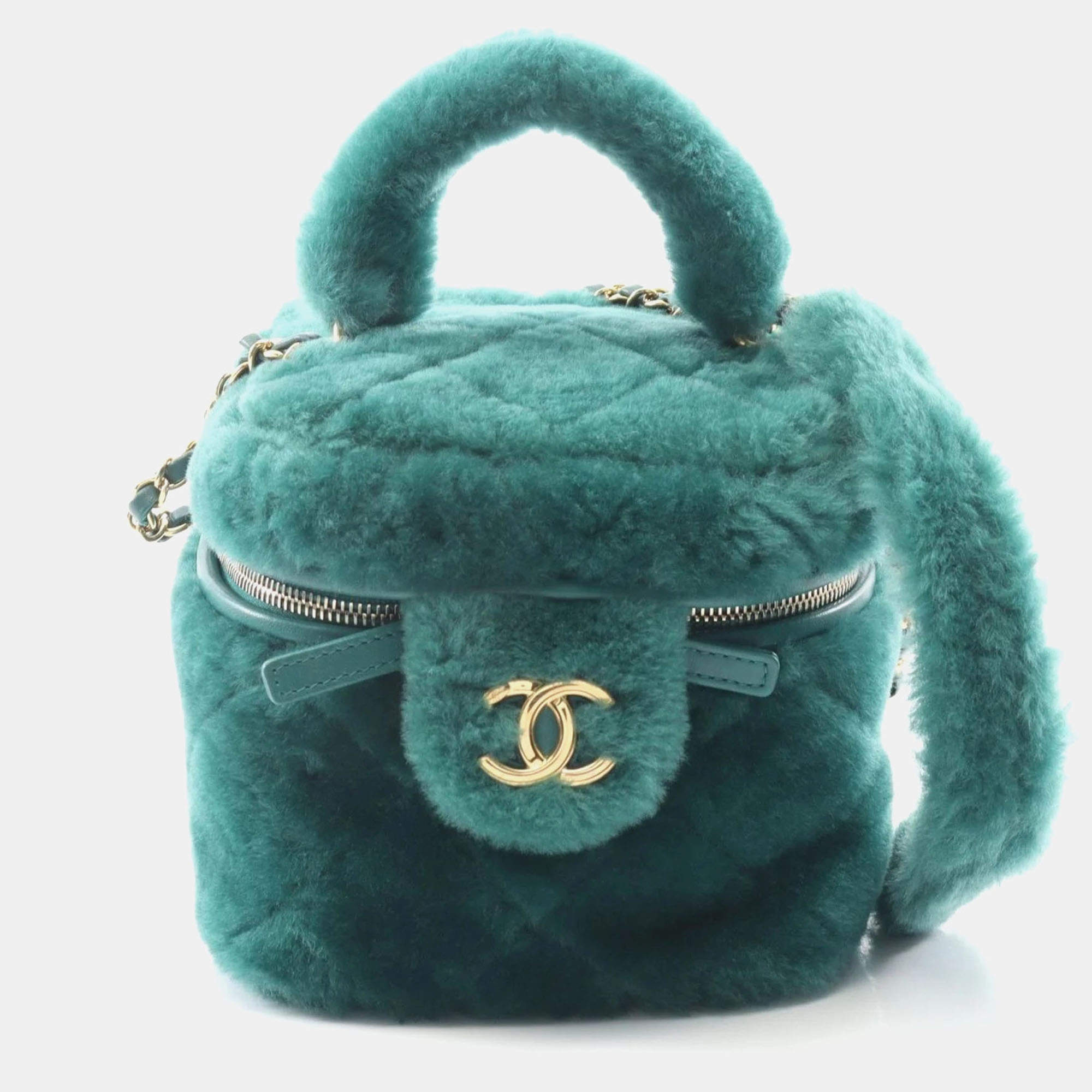 مملوكة مسبقًا Chanel Matelasse Vanity Bag Shoulder Lambskin And Shearling Green