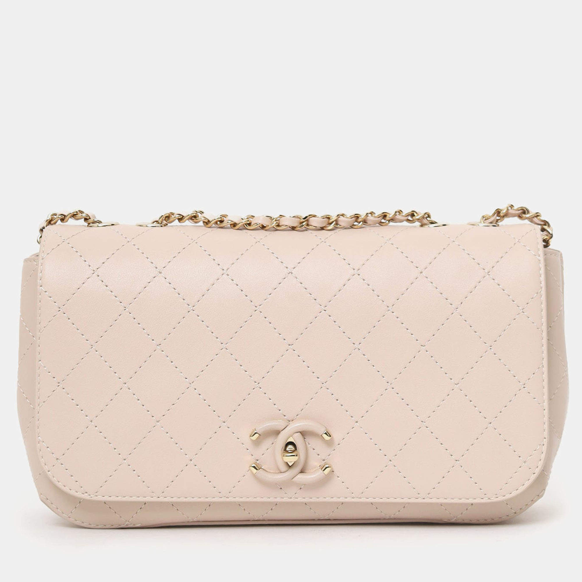 Pre Owned Chanel 2019 Cream Leather Quilted Flat Bag
