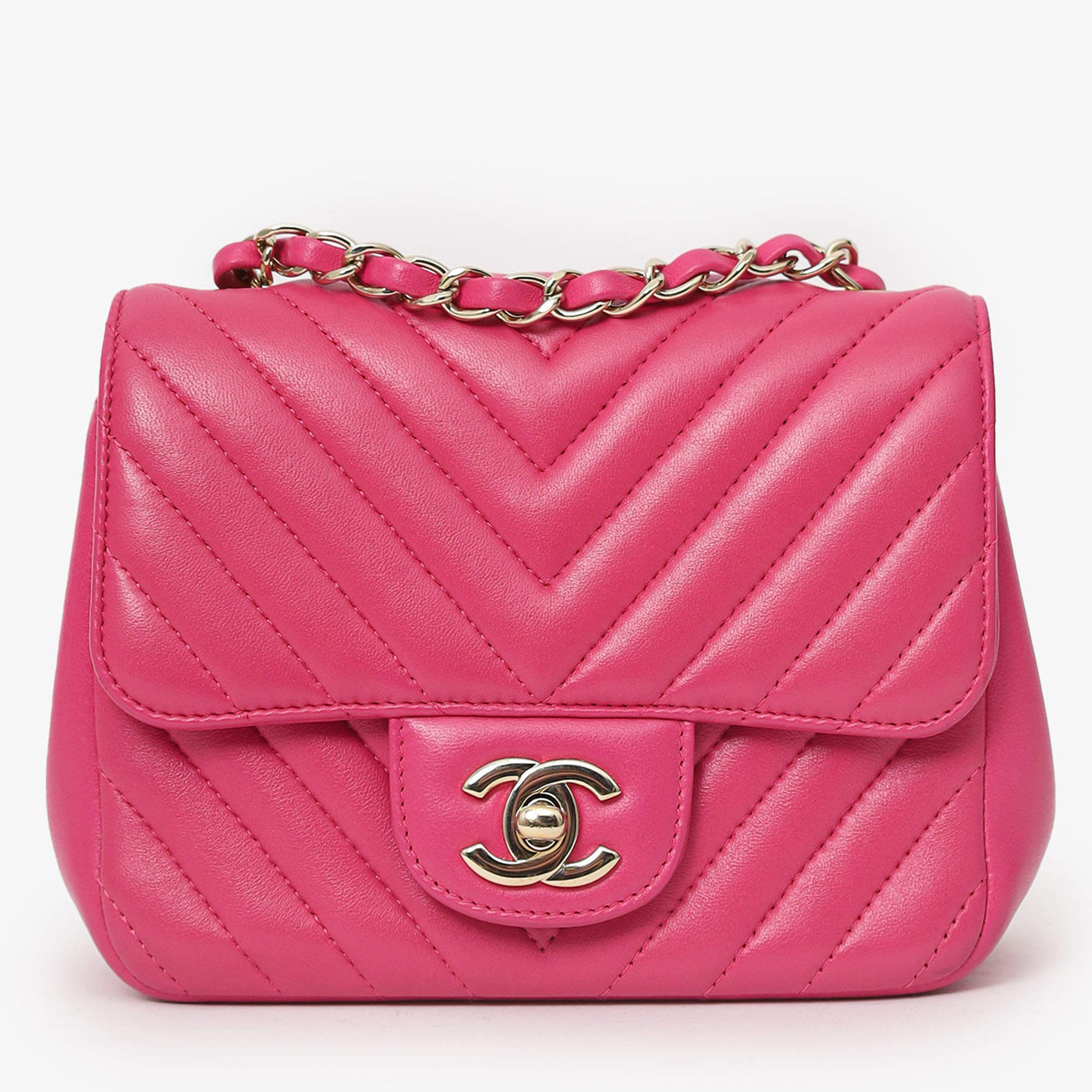مملوكة مسبقًا Chanel 2017/18 Pink Leather Chevron Mini Square Flap Bag