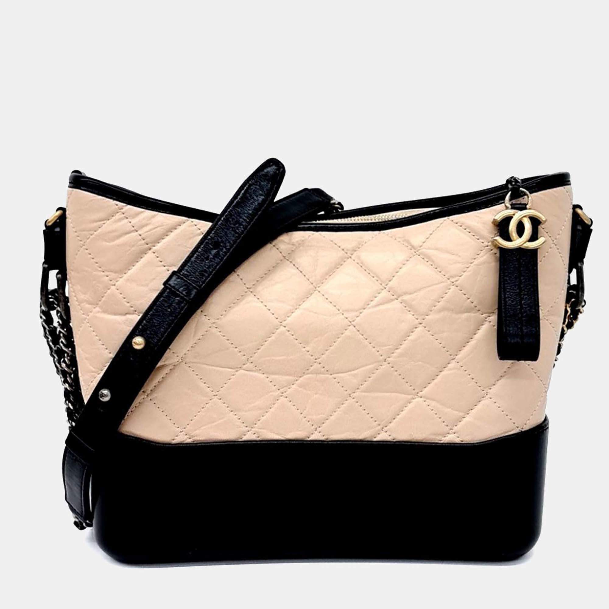 مملوكة مسبقًا Chanel Beige/Black Leather Gabrielle Hobo Bag Medium