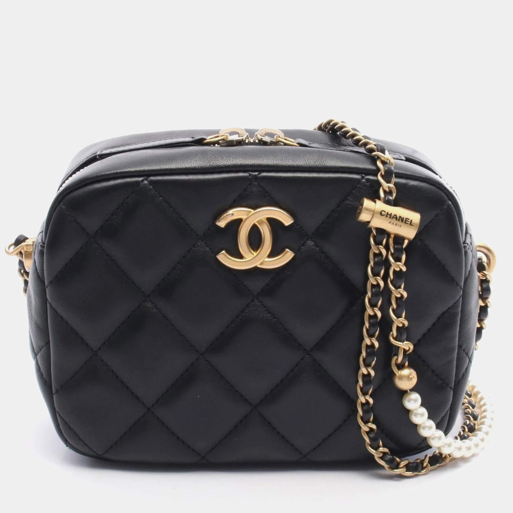 Pre Owned Chanel Matelasse Shoulder Bag In Lambskin Leather Black