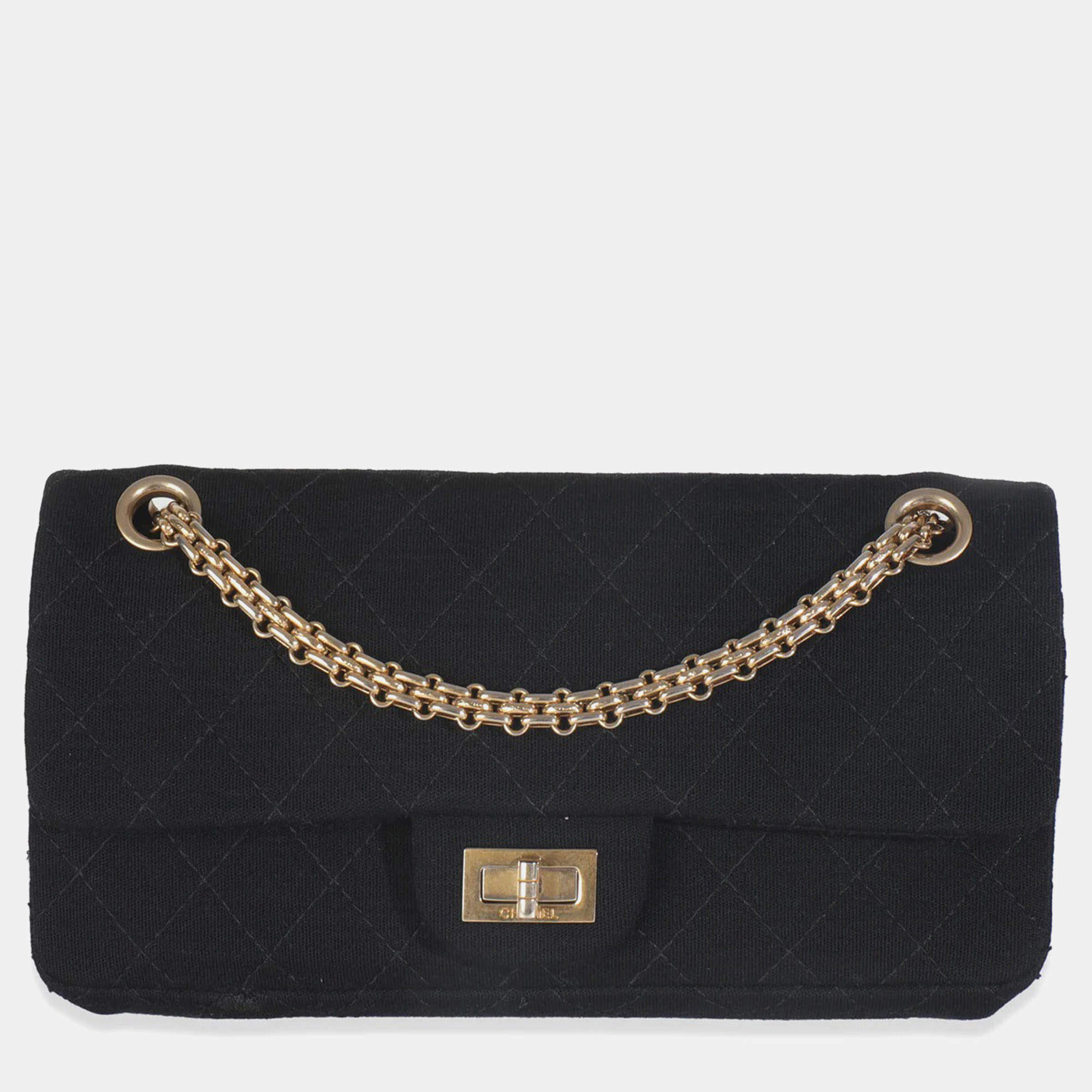 مملوكة مسبقًا Chanel Black Quilted Jersey East West Reissue 2.25