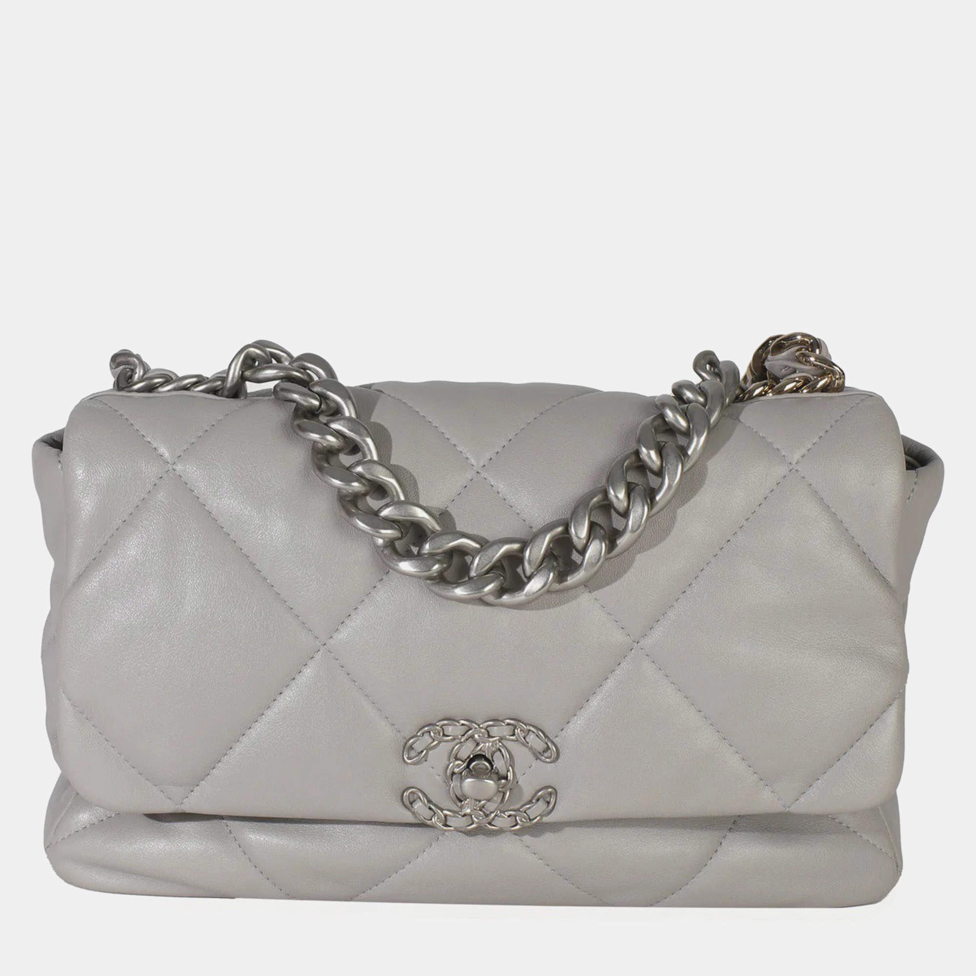 Pre Owned Chanel Grey Shiny Quilted Lambskin Large Chanel 19 Flap Bag