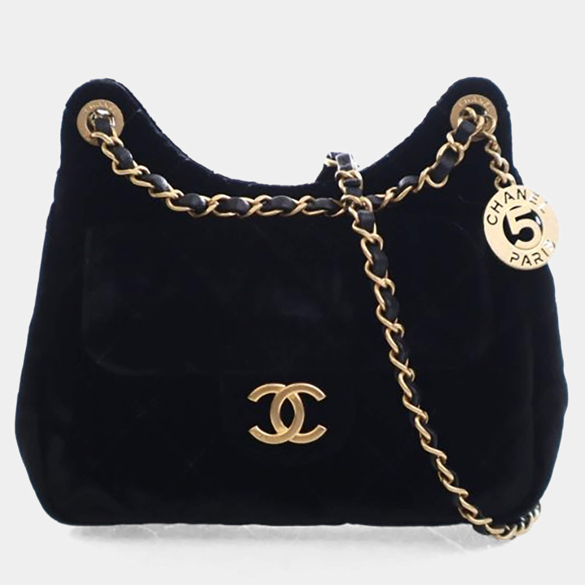 مملوكة مسبقًا Chanel Small Velvet Wavy CC Hobo