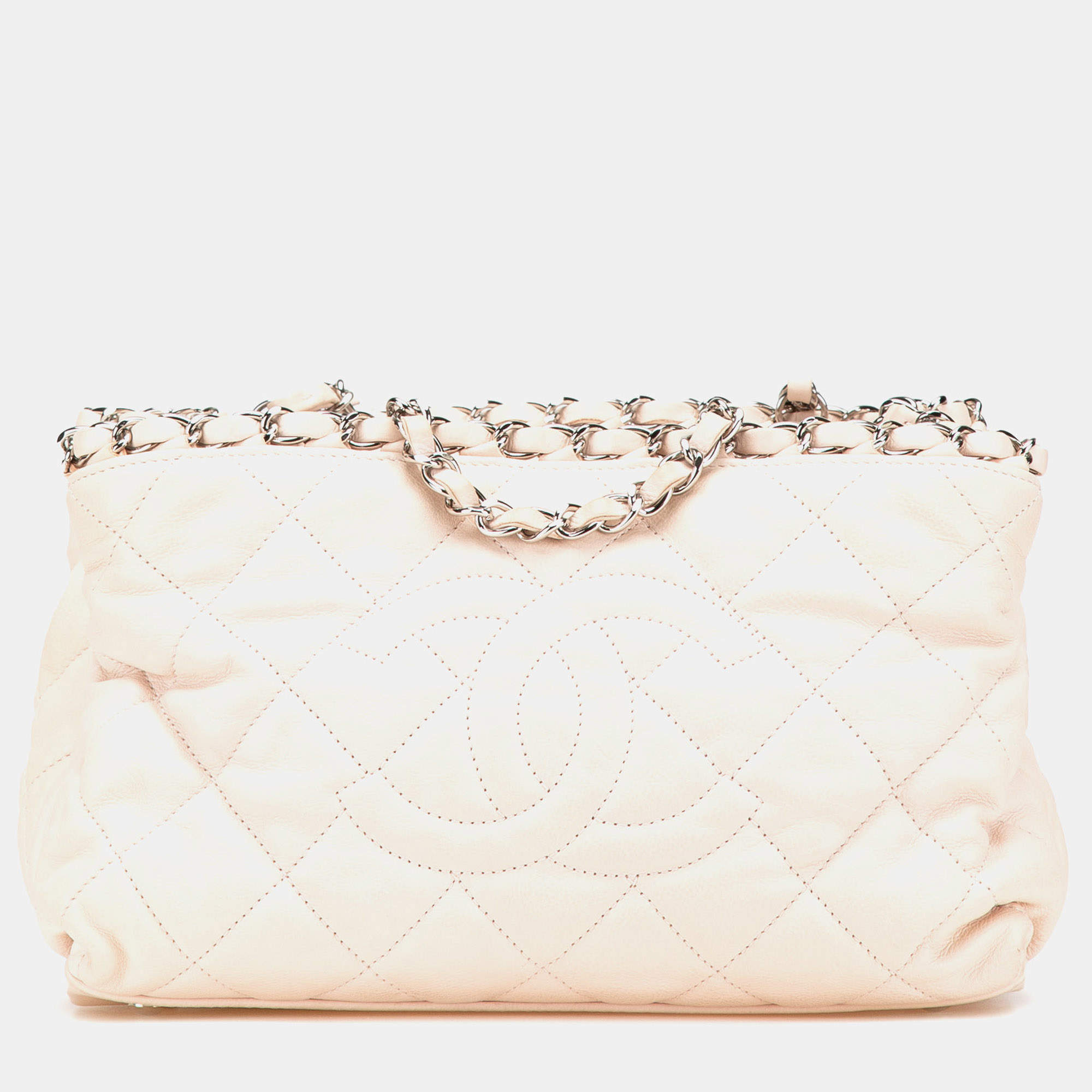 مملوكة مسبقًا Chanel Beige Mini Quilted Lambskin Chain Me Tote
