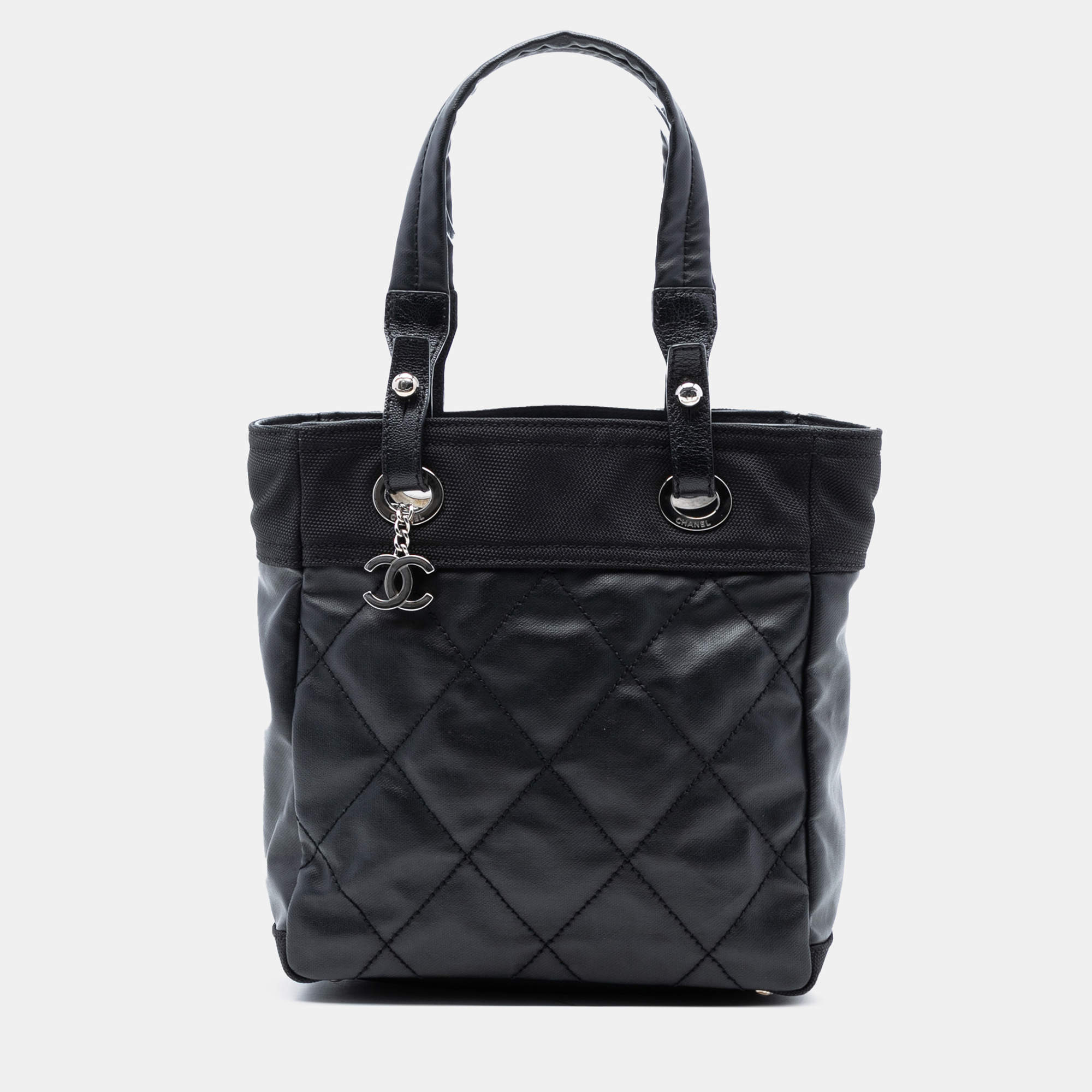 مملوكة مسبقًا Chanel Black Small Quilted Coated Canvas Paris Biarritz Tote