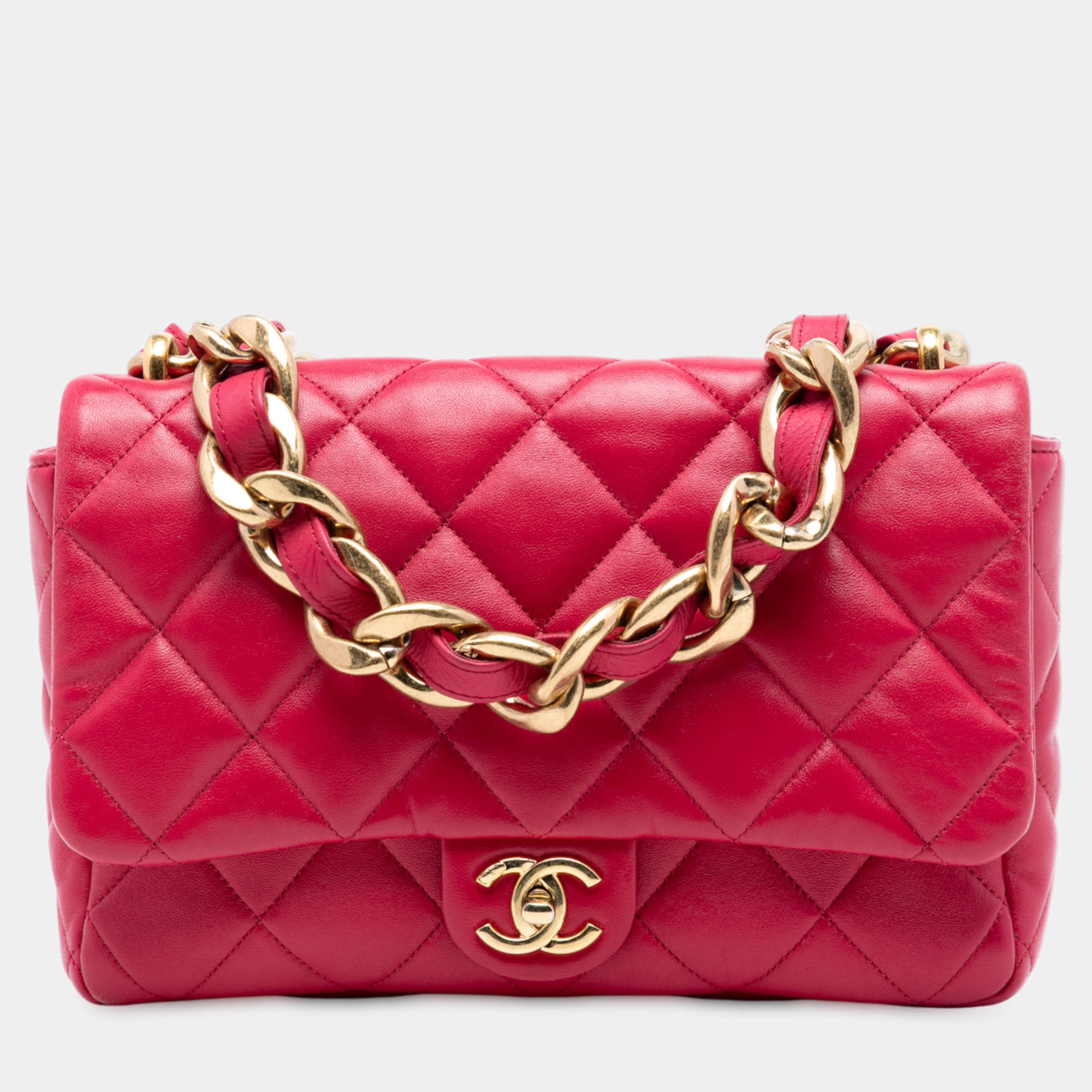 مملوكة مسبقًا Chanel Red Large Quilted Lambskin Funky Town Flap