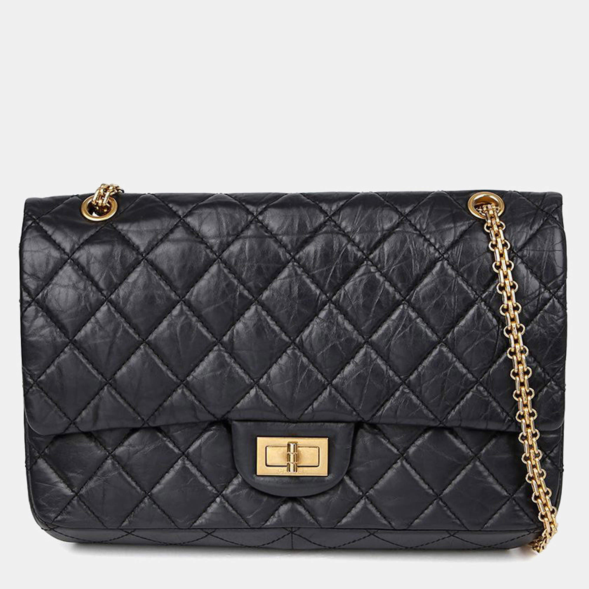 Pre Owned حقيبة كتف شانيل إعادة إصدار جلد أسود