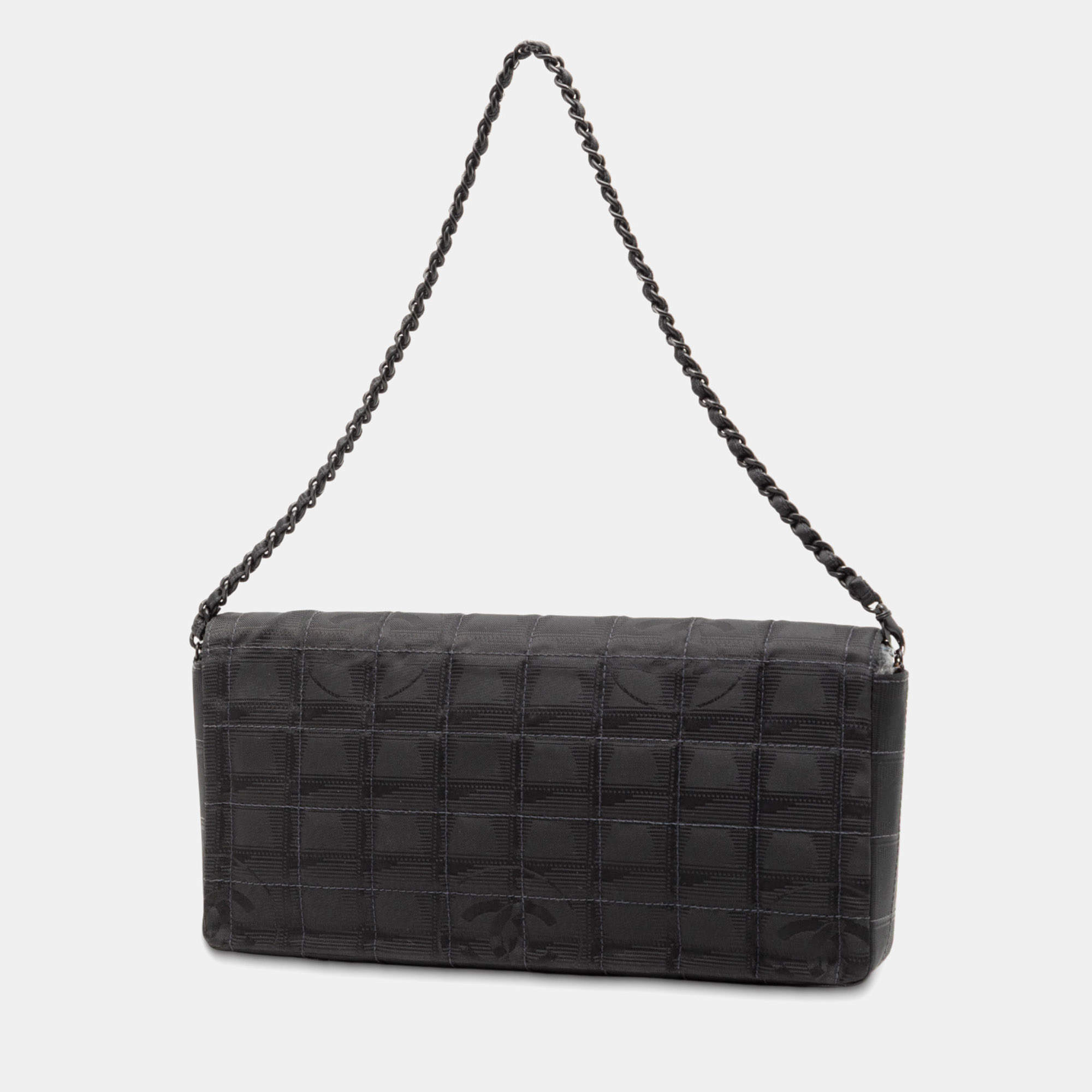 Pre Owned شانيل أسود نايلون نيو ترافيل لاين إيست ويست فلاب