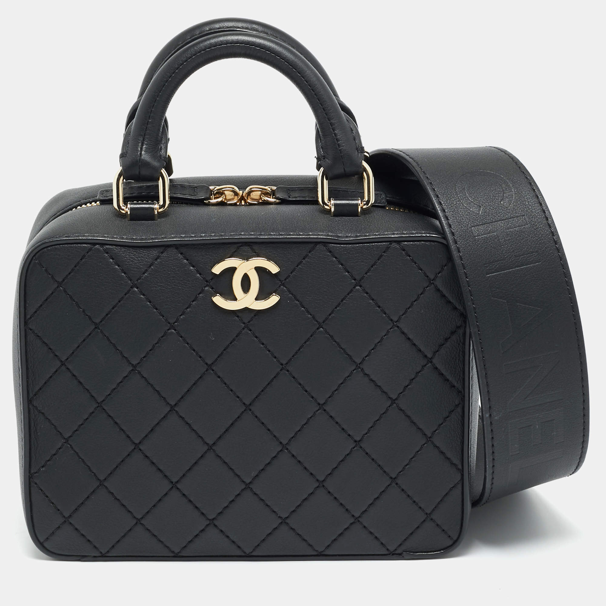 Pre Owned Chanel Travel Kit Black Quilted Leather Vanity Case Bag