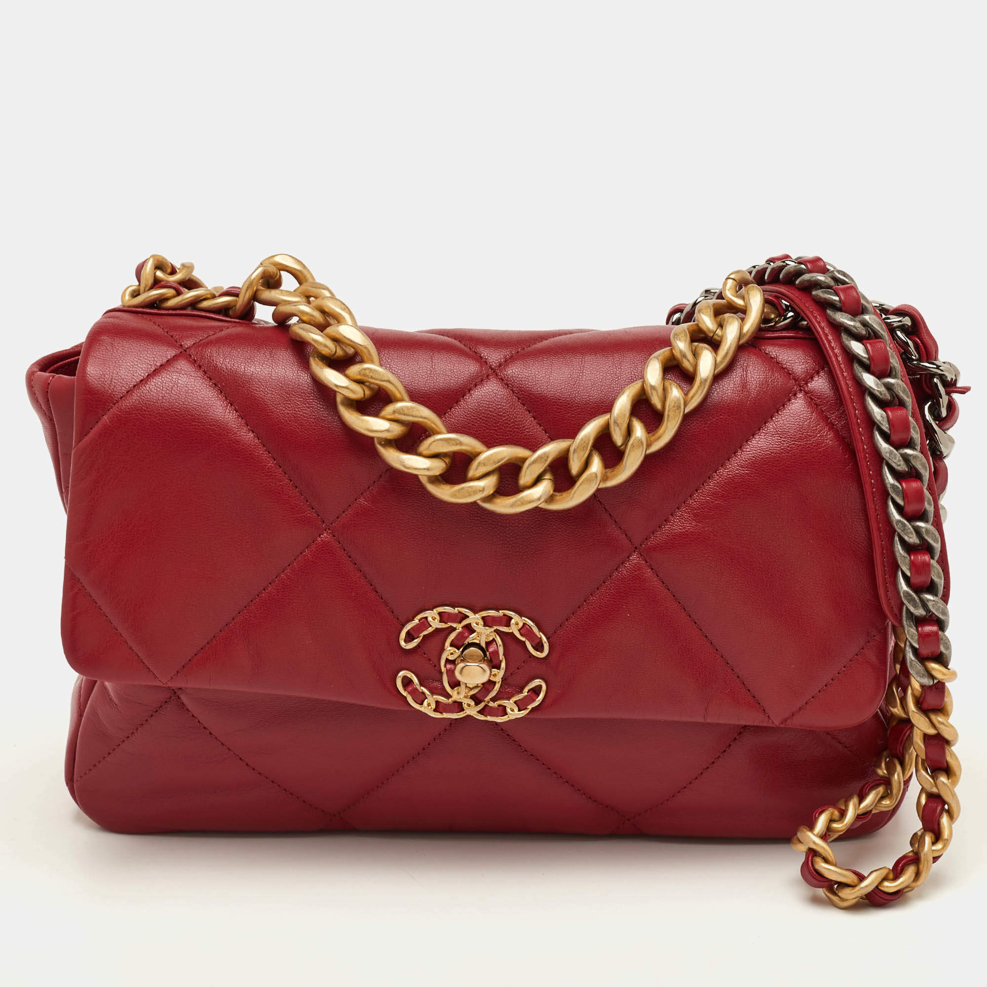 مملوكة مسبقًا Chanel 19 Large Red Quilted Leather Flap Bag