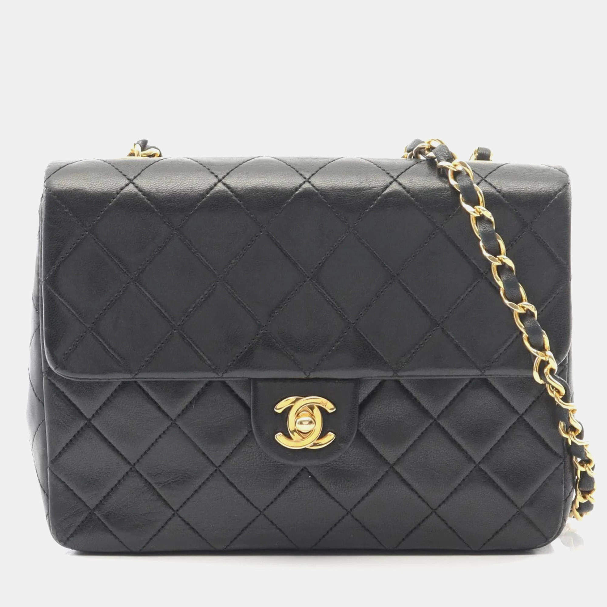 مملوكة مسبقًا Chanel Mini Matelasse 20 Shoulder Bag Lambskin Leather Black