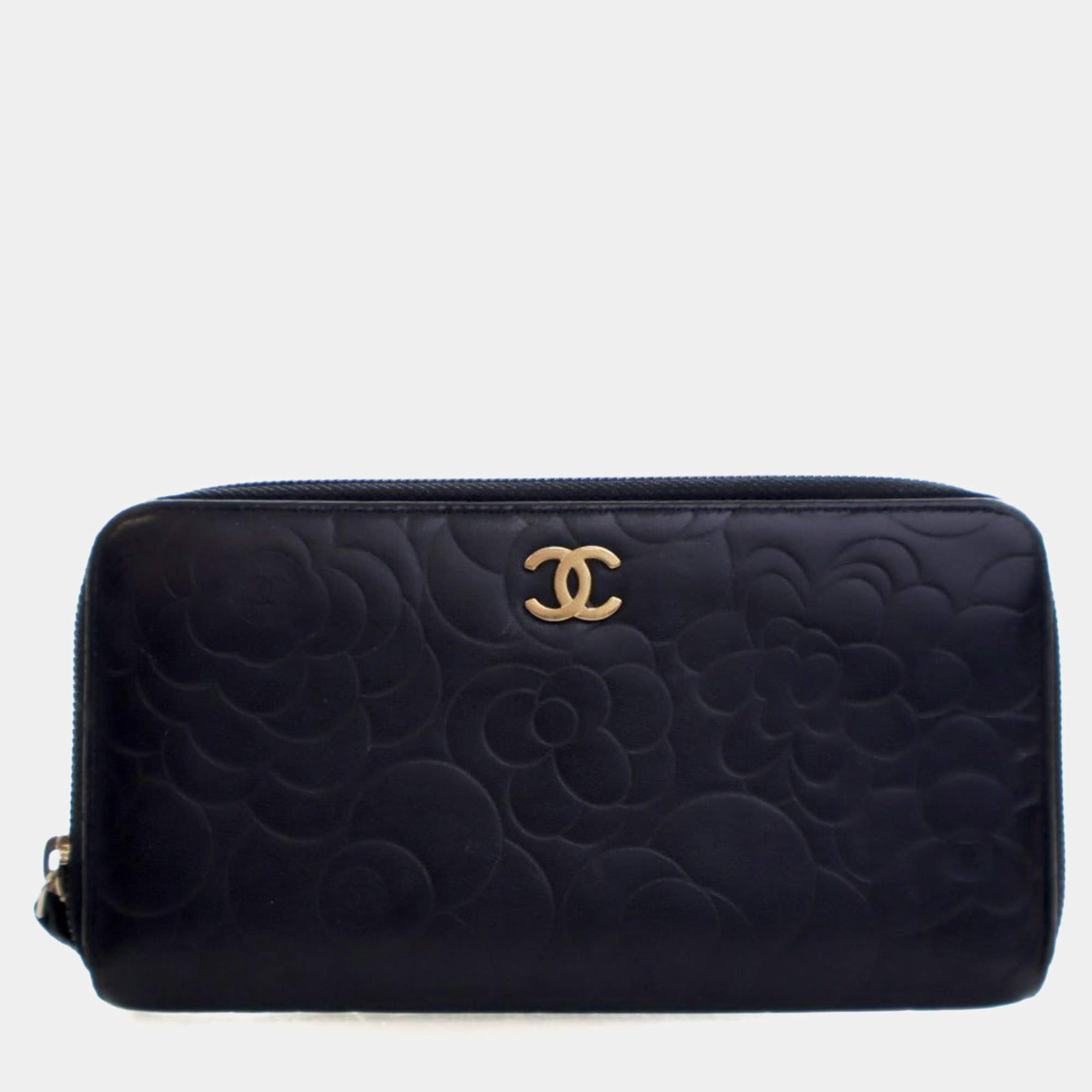 Pre Owned Chanel Black Lambskin Camellia Zip Around Long Wallet