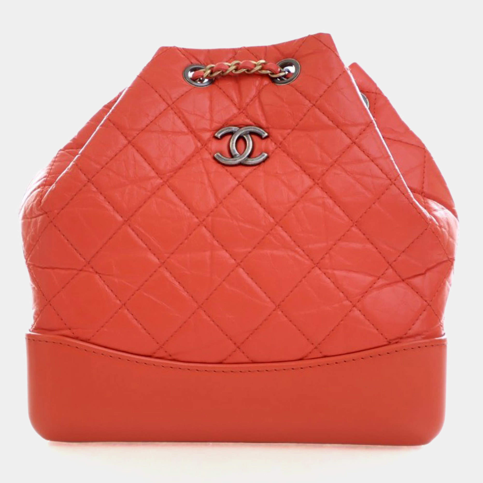 مملوكة مسبقًا Chanel Crumpled Red Calfskin Gabrielle Backpack