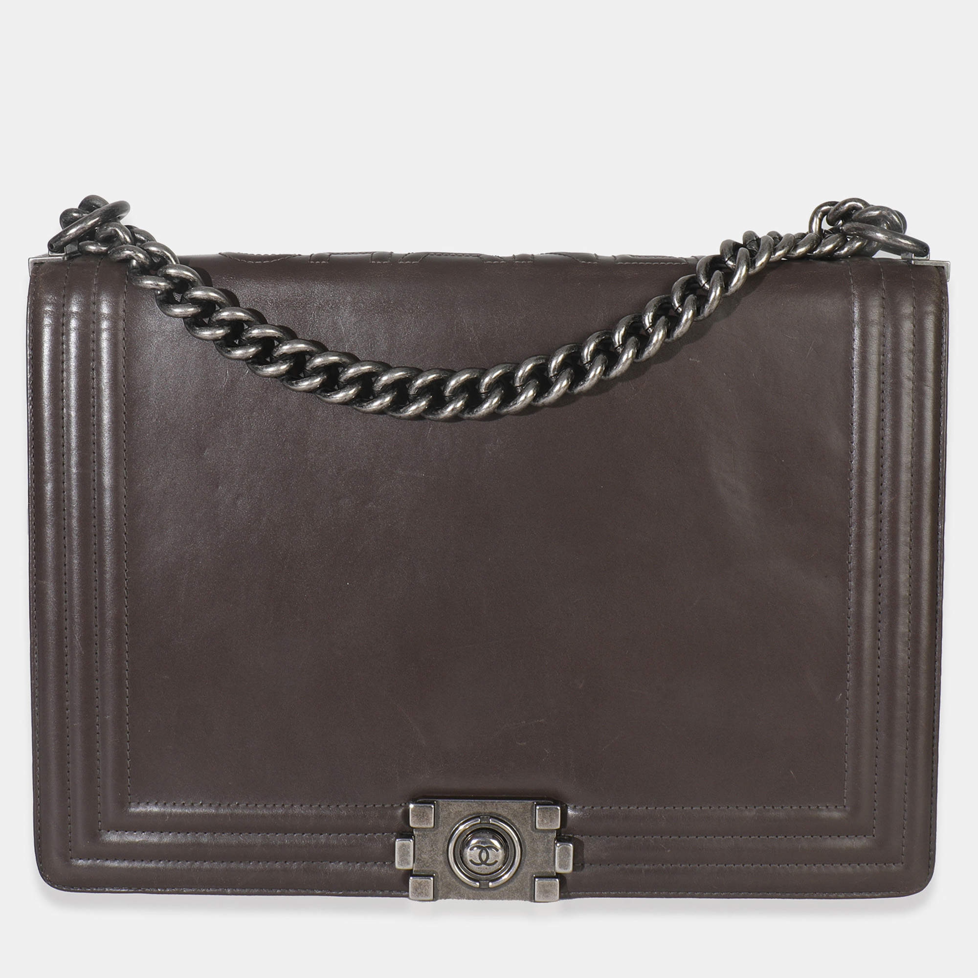 Pre Owned حقيبة شانيلا رمادية داكنة جلد عجل ناعم بوياكس إل عكسي