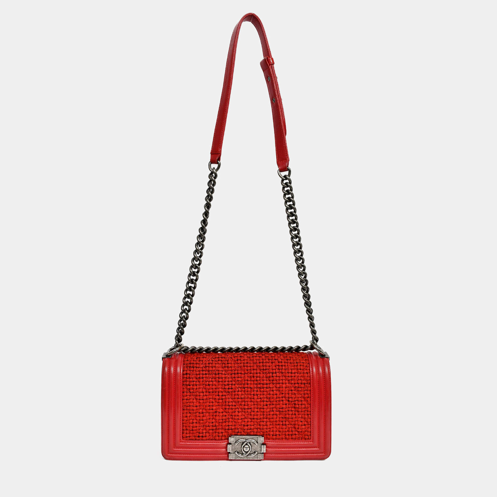 Pre Owned Pre-Chanel 2015-16 Red Leather/Tweed Medium Boy Bag