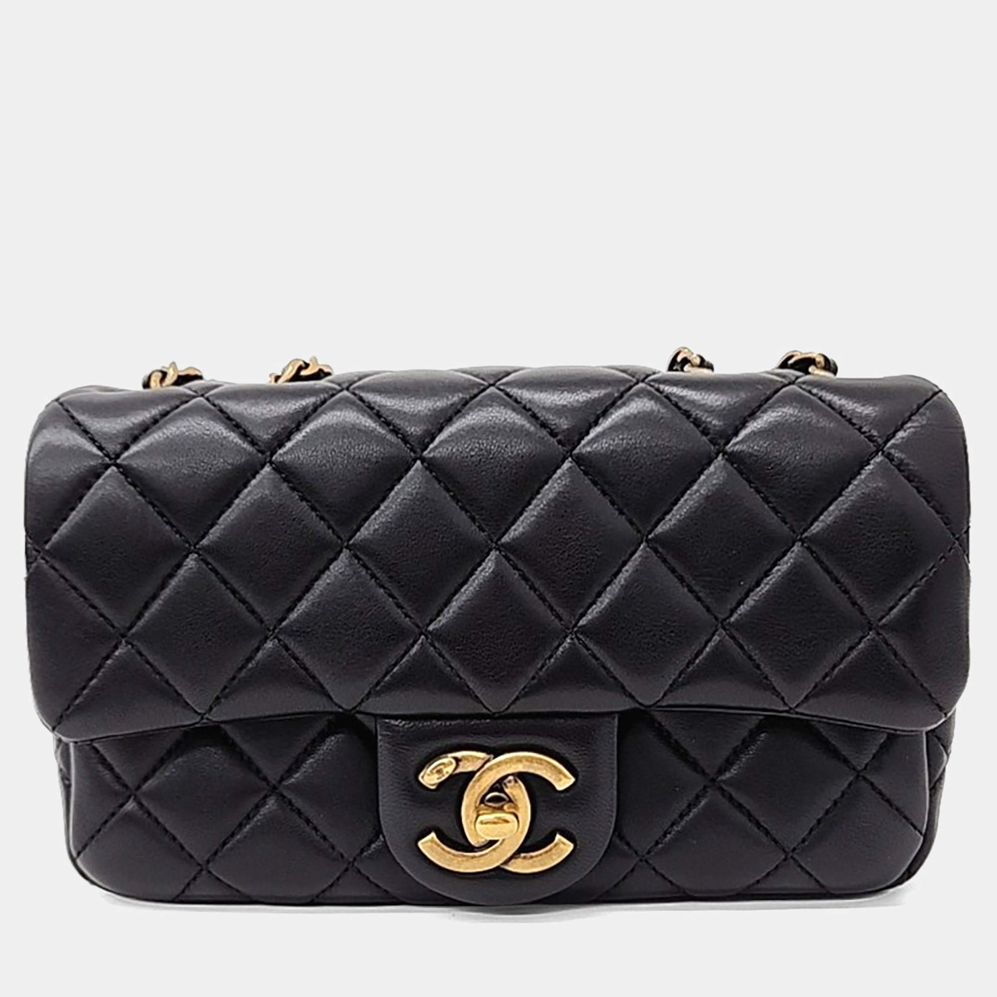Pre Owned Chanel Black Leather Chanel chain crossbody bag