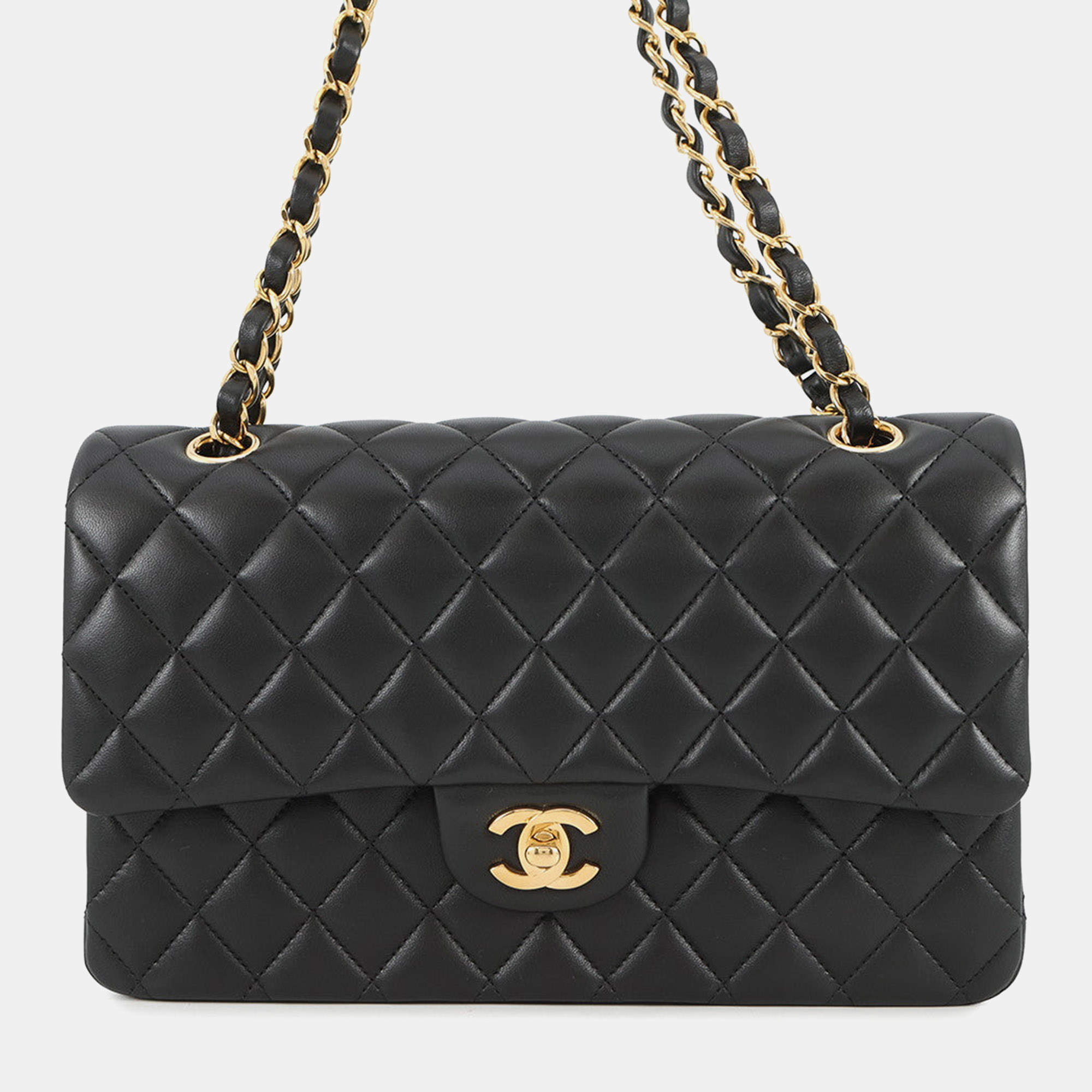 مملوكة مسبقًا Chanel Matelasse W Flap Chain shoulder Black Lambskin Size 25