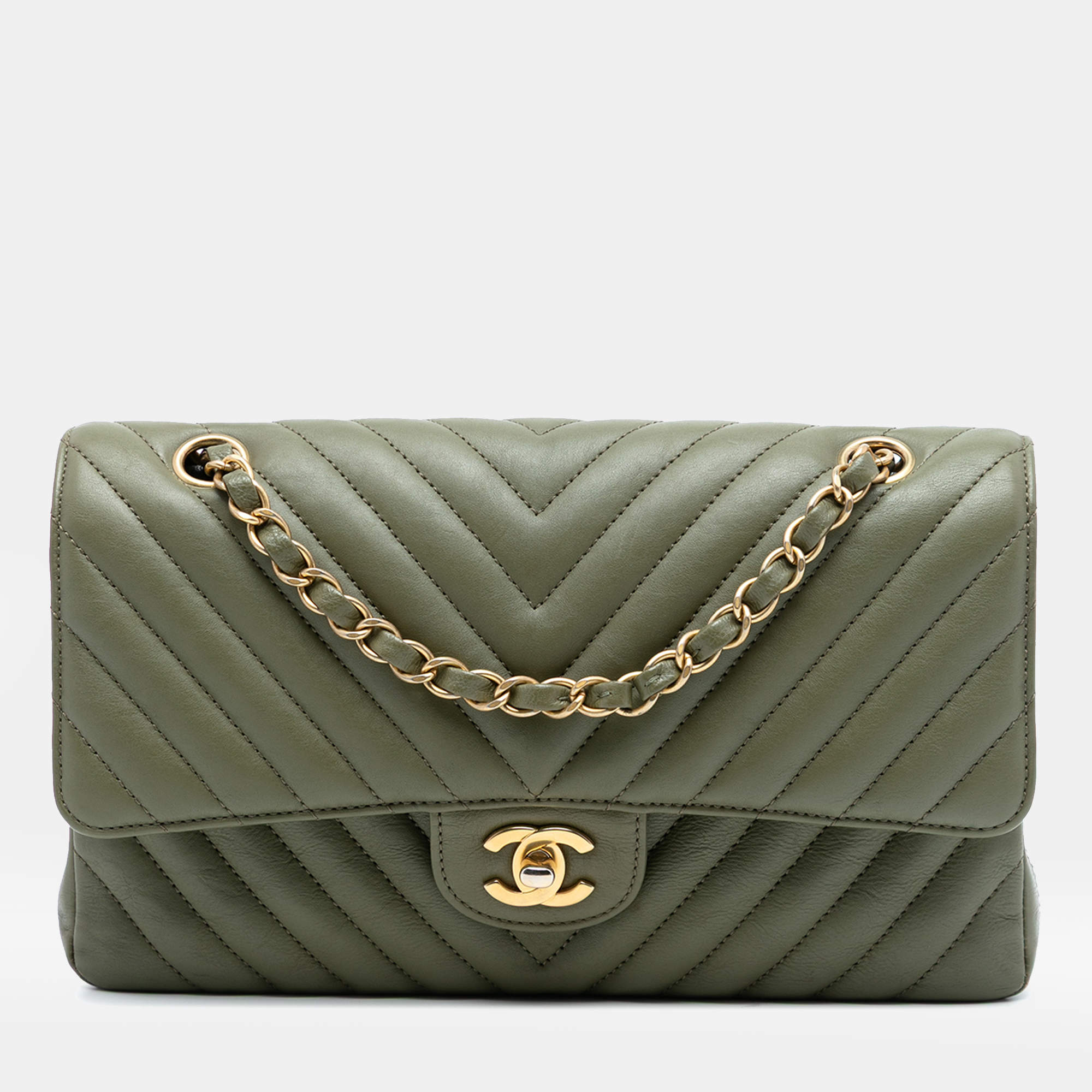 Pre Owned Chanel Green Medium Classic Chevron Lambskin Double Flap