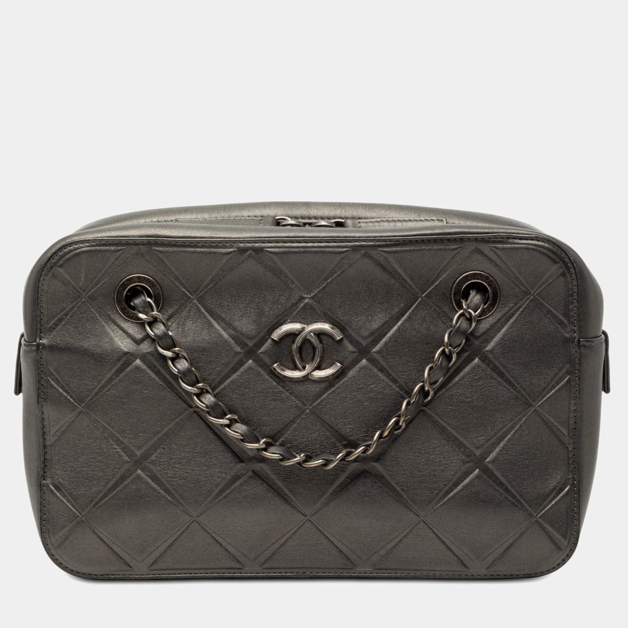 Pre Owned Chanel CC Embossed Calfskin Propeller Camera Bag
