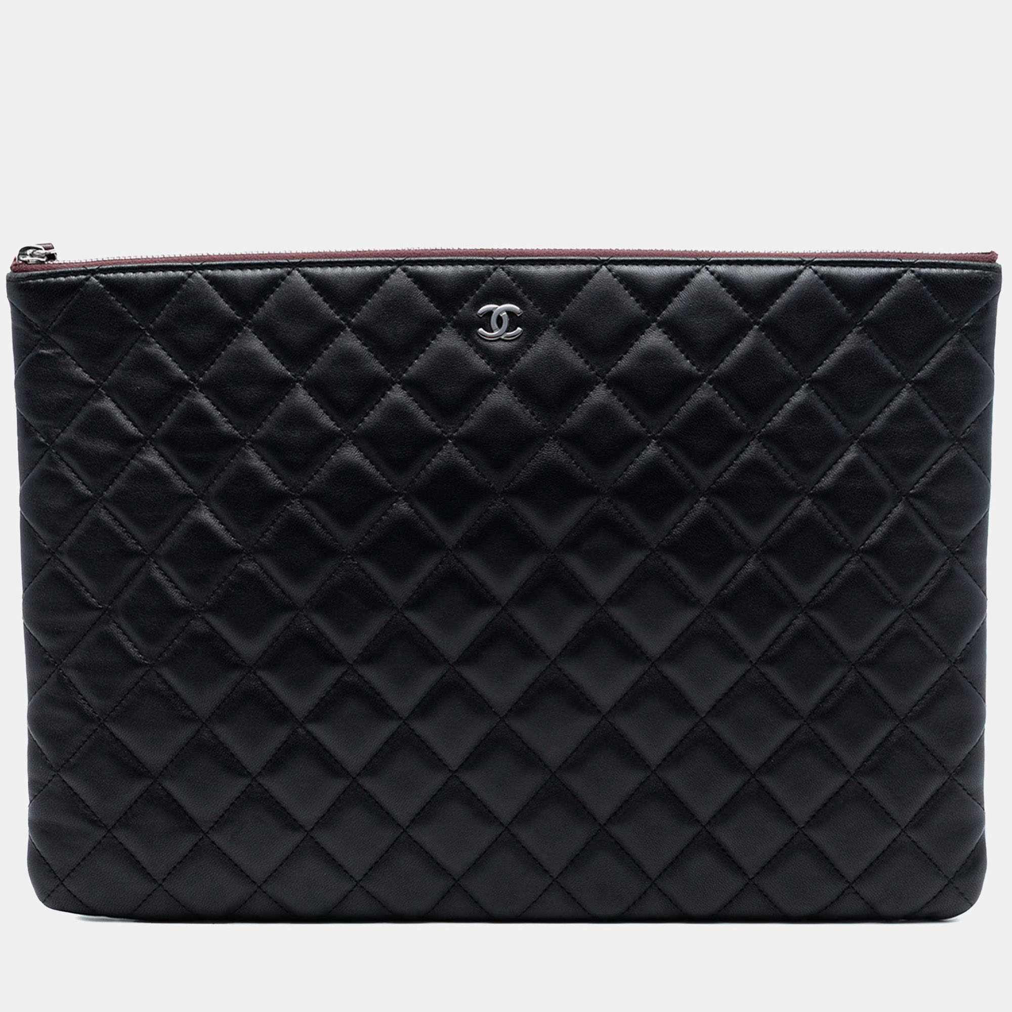 Pre Owned Chanel Black Large Quilted Lambskin O Case Clutch