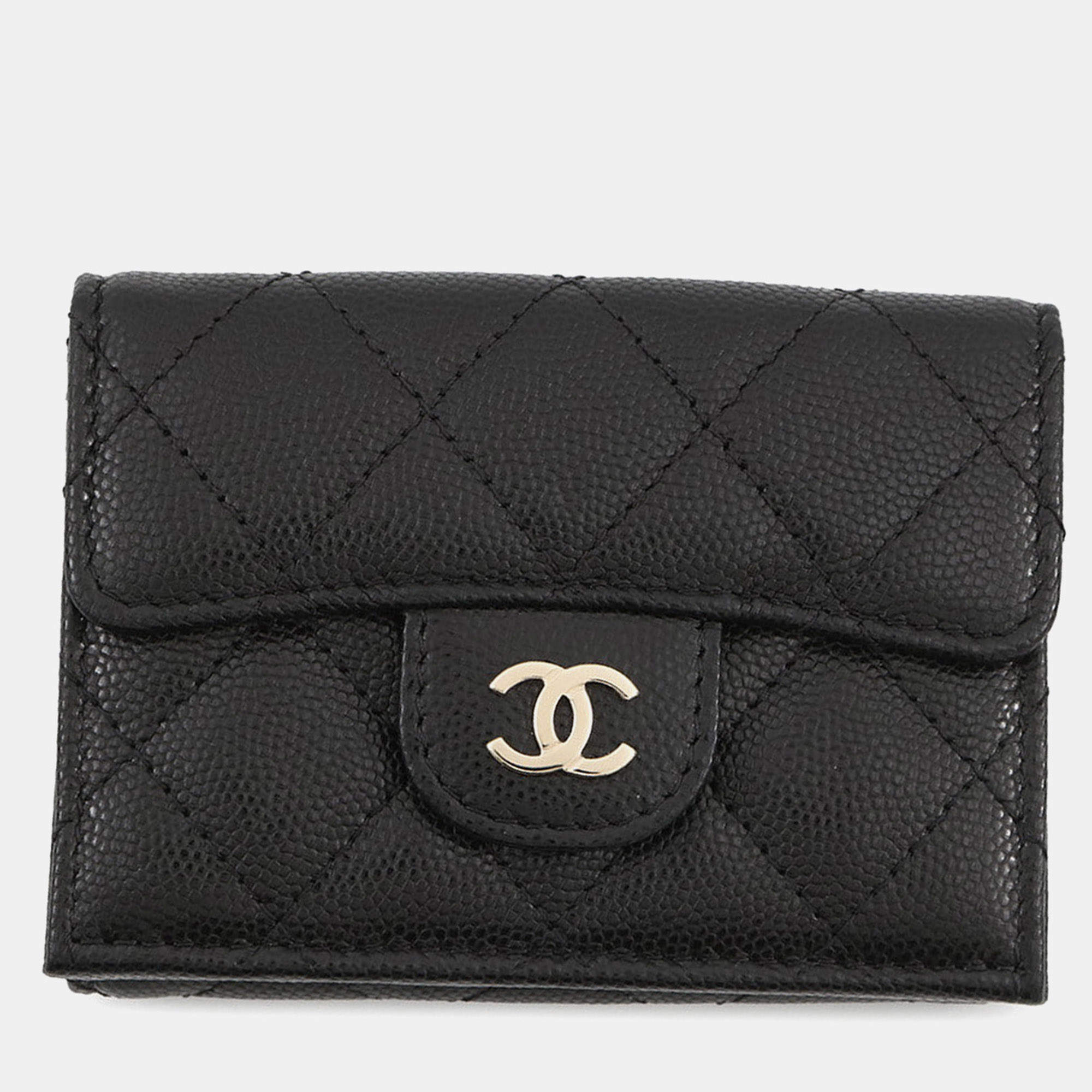 Pre Owned محفظة شانيبل كلاسيك صغيرة ثلاثية الطي جلد كافيار أسود