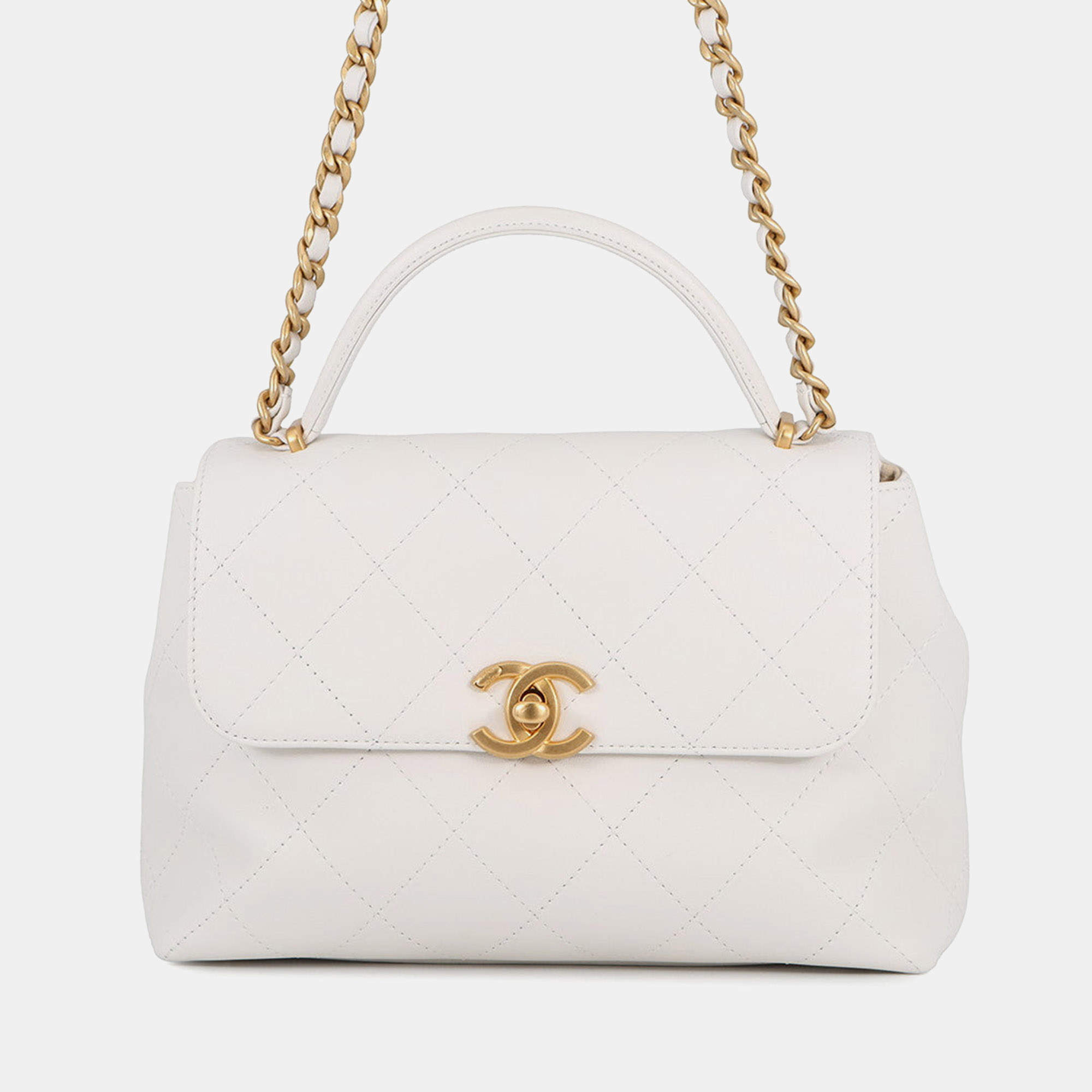 Pre Owned Chanel Matelasse 2Way handbag White Calf Leather