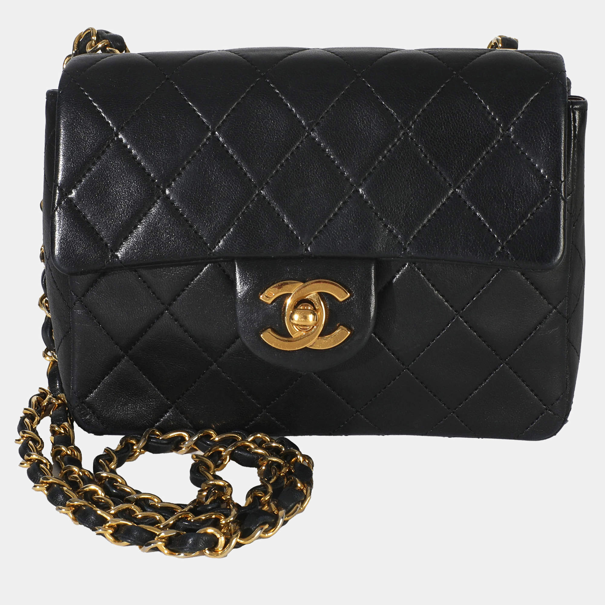 Pre Owned حقيبة شانيل 24ك فنتج جلد الحمل مبطنة سوداء صغيرة مربعة بغطاء علوي