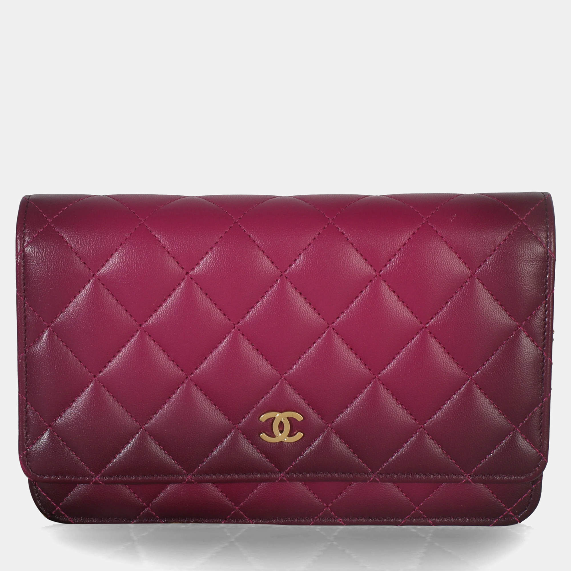 Pre Owned Chanel Dark Pink Ombre Quilted Lambskin Classic Wallet On Chain