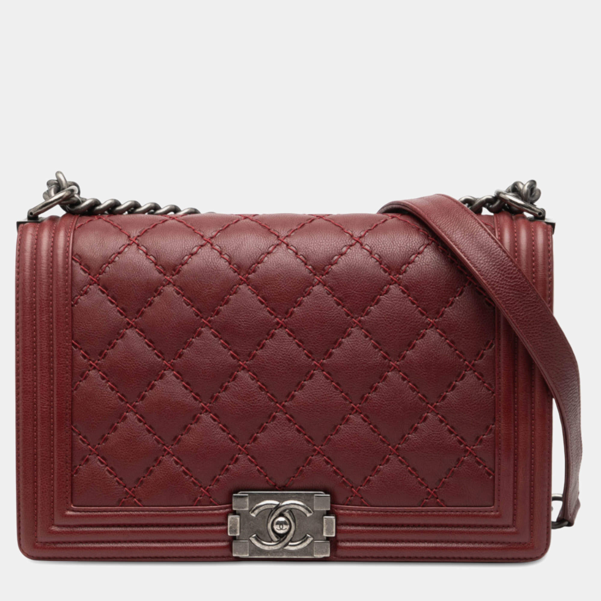 Pre Owned حقيبة شانيل بوي فلاب بوردو متوسطة من جلد الخروف مبطن بخياطة مزدوجة