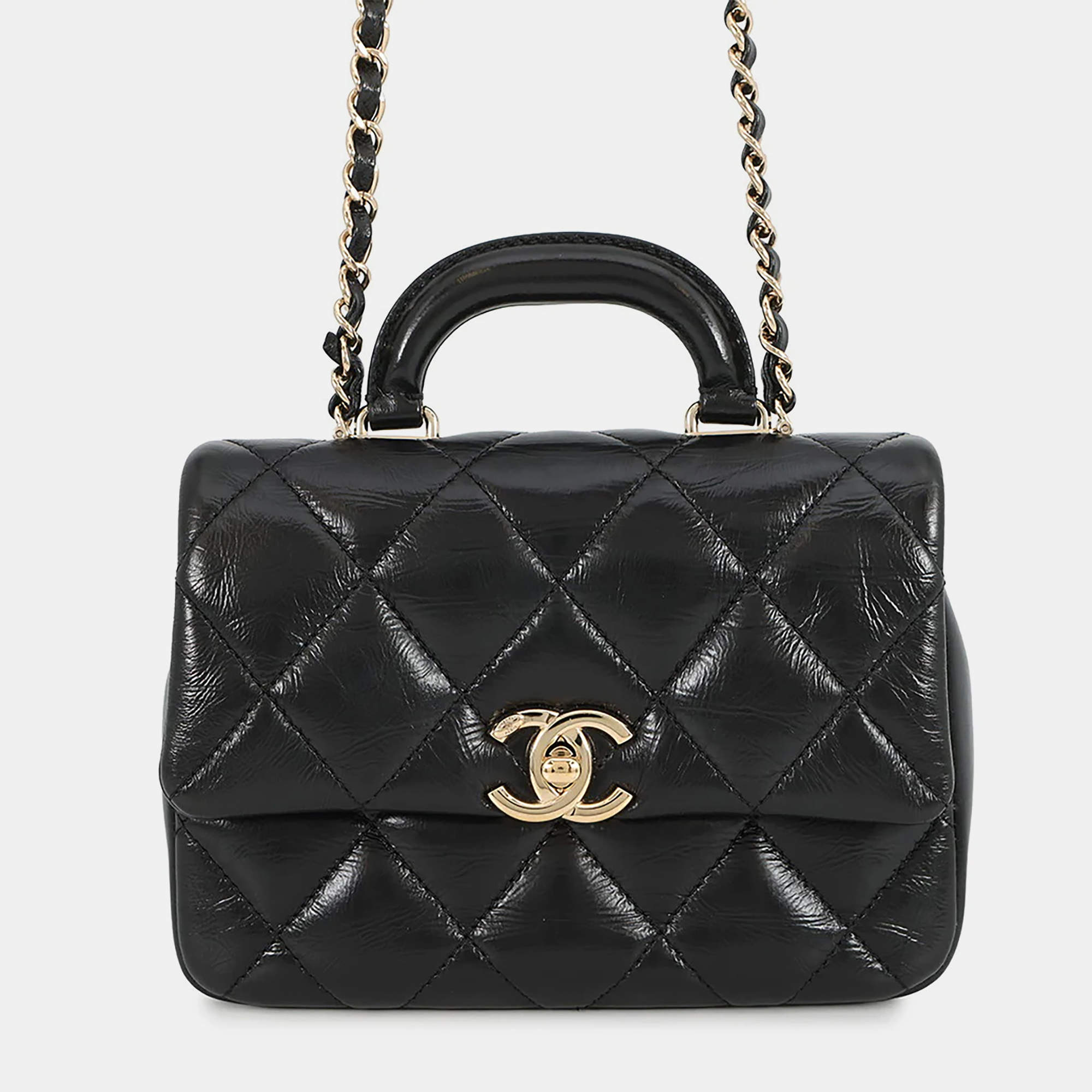 Pre Owned حقيبة شانيل بحمالة كتف ذات مقبض علوي جلد عجل لامع أسود مقلم حجم صغير