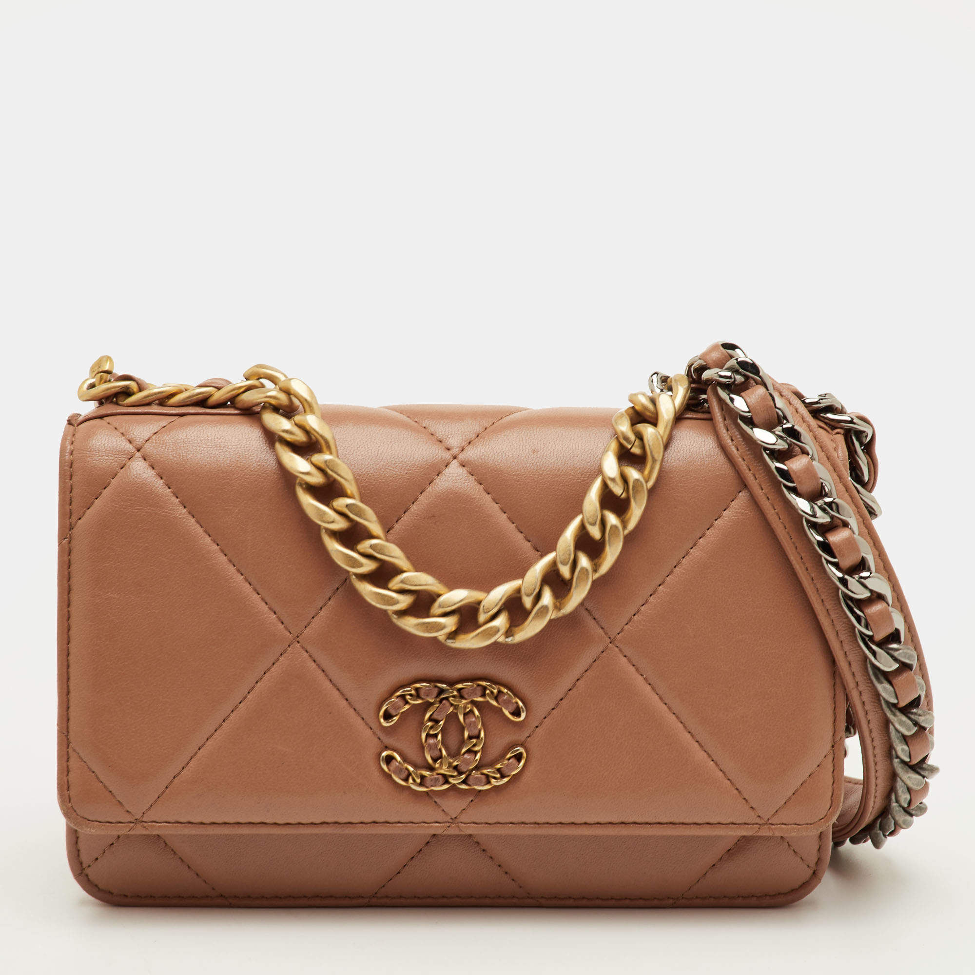 Pre Owned Chanel 19 Wallet On Chain Brown Quilted Leather Chain Bag