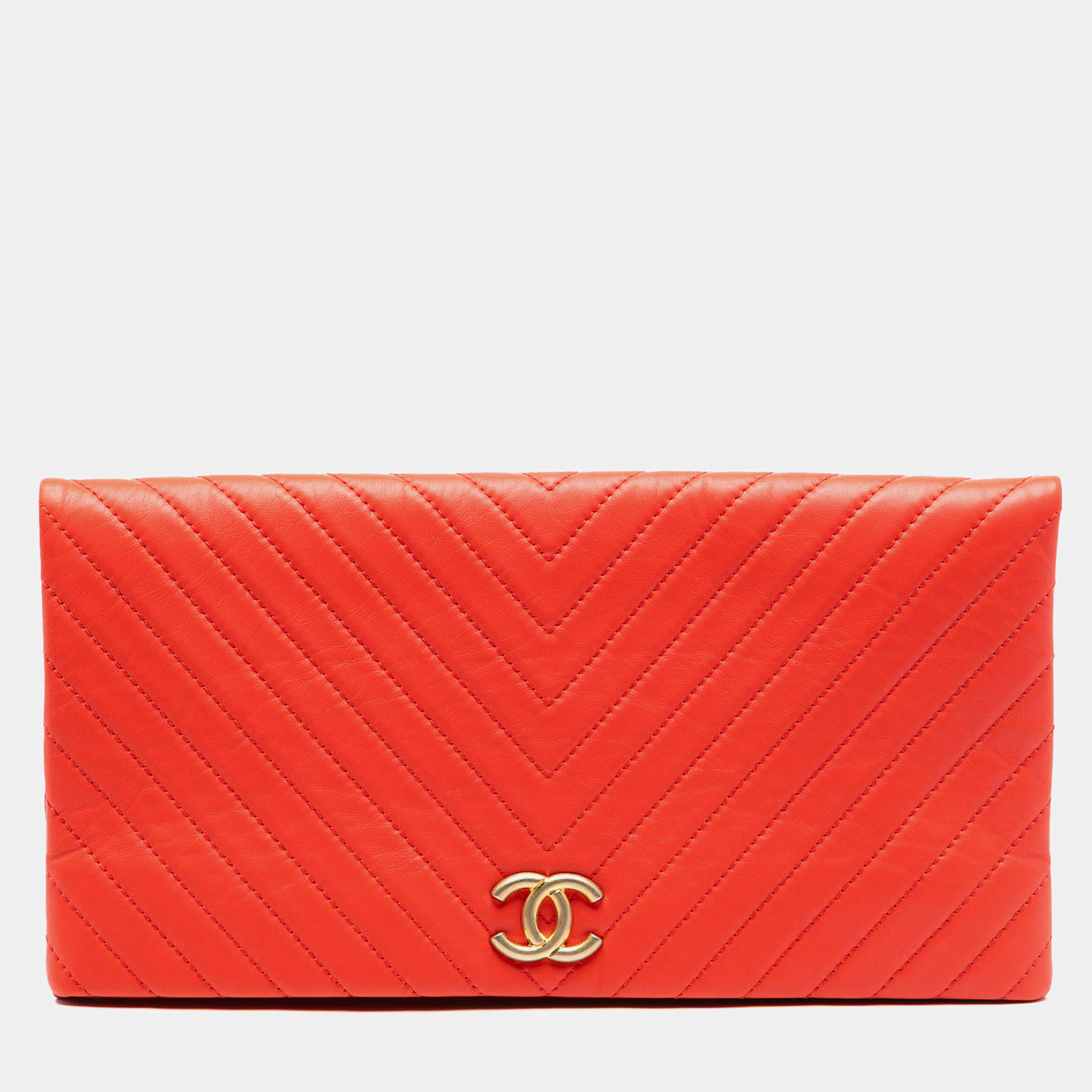 مملوكة مسبقًا حقيبة كلتش شانيل "CC" شيفرون جلد حمل صغير برتقالي قابل للطي