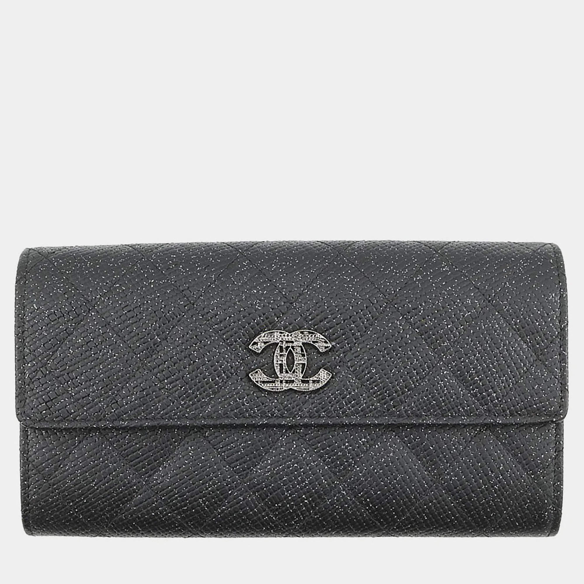 Pre Owned Chanel Matelasse Chain Me Bi-Fold Long Purse Clothes Black Caviar Leather