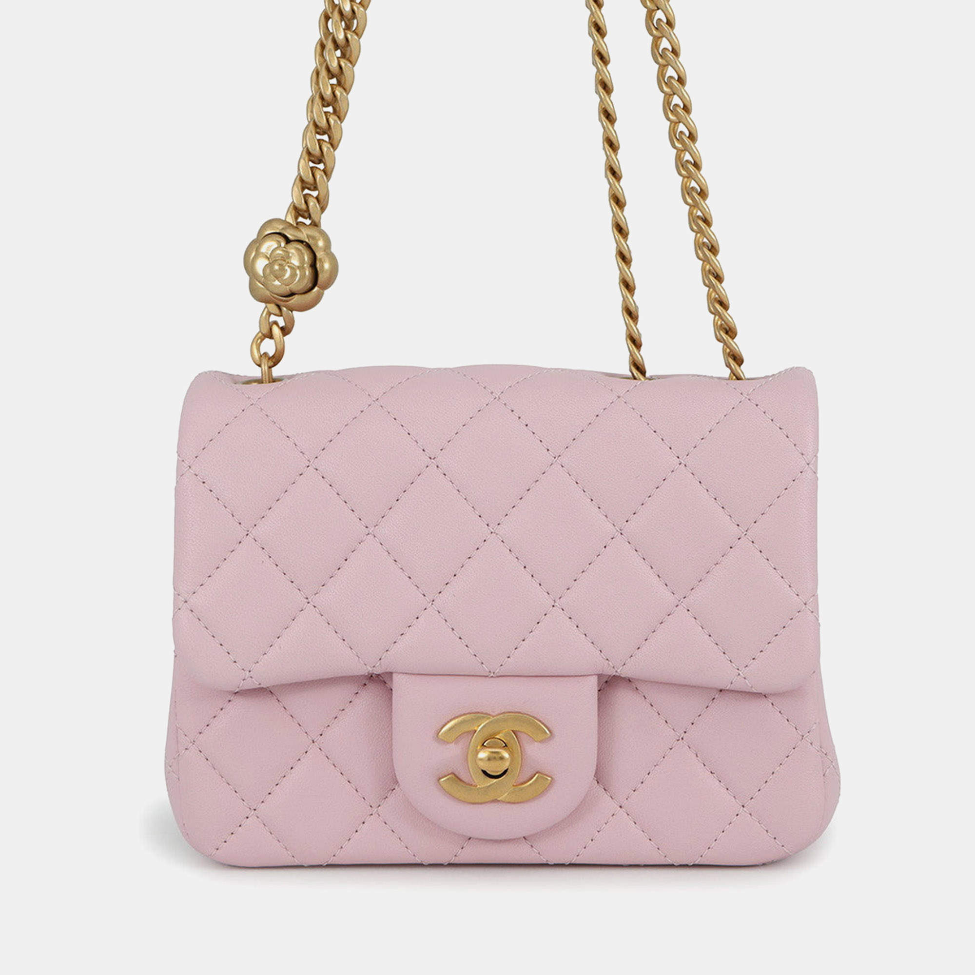 Pre Owned حقيبة شانيل ماتلاسي كامليا بسلسلة للكتف جلد خراف وردي بحجم ميني