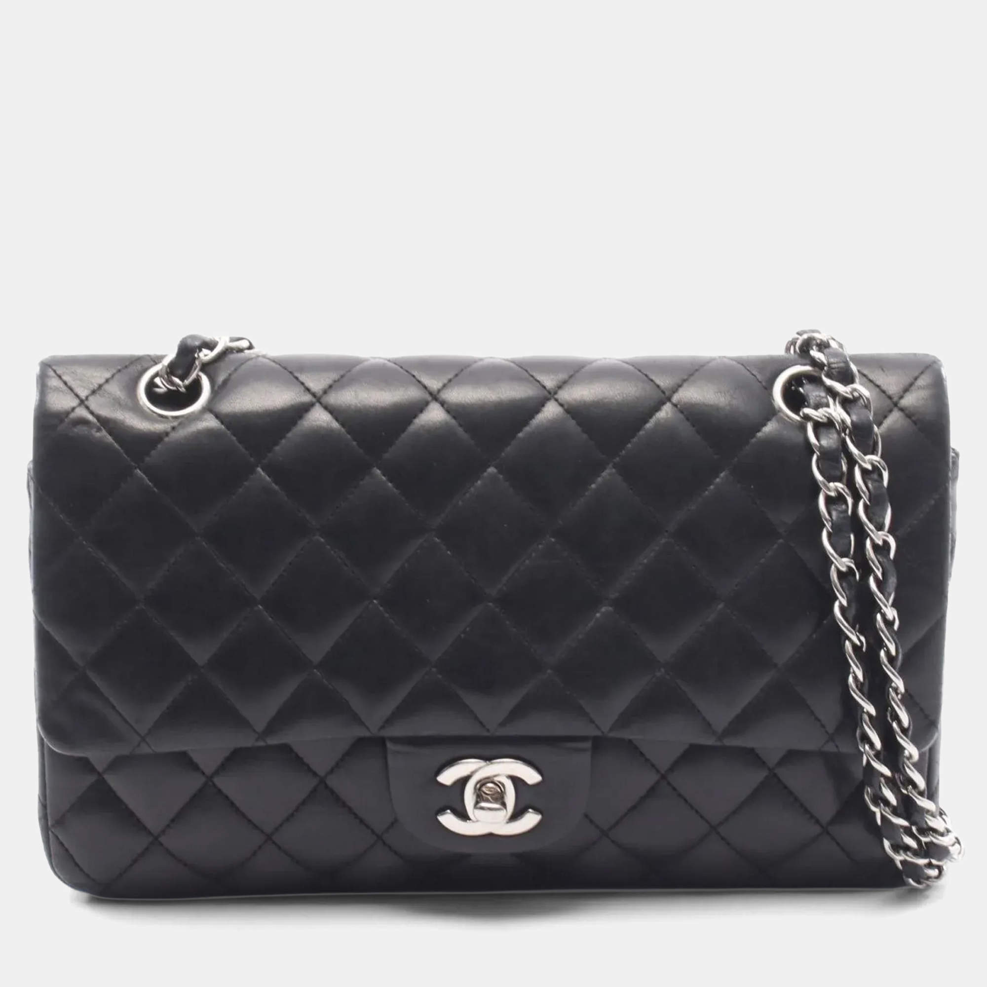 Pre Owned Chanel Matelasse Double Flap Shoulder Bag In Lambskin Leather Black