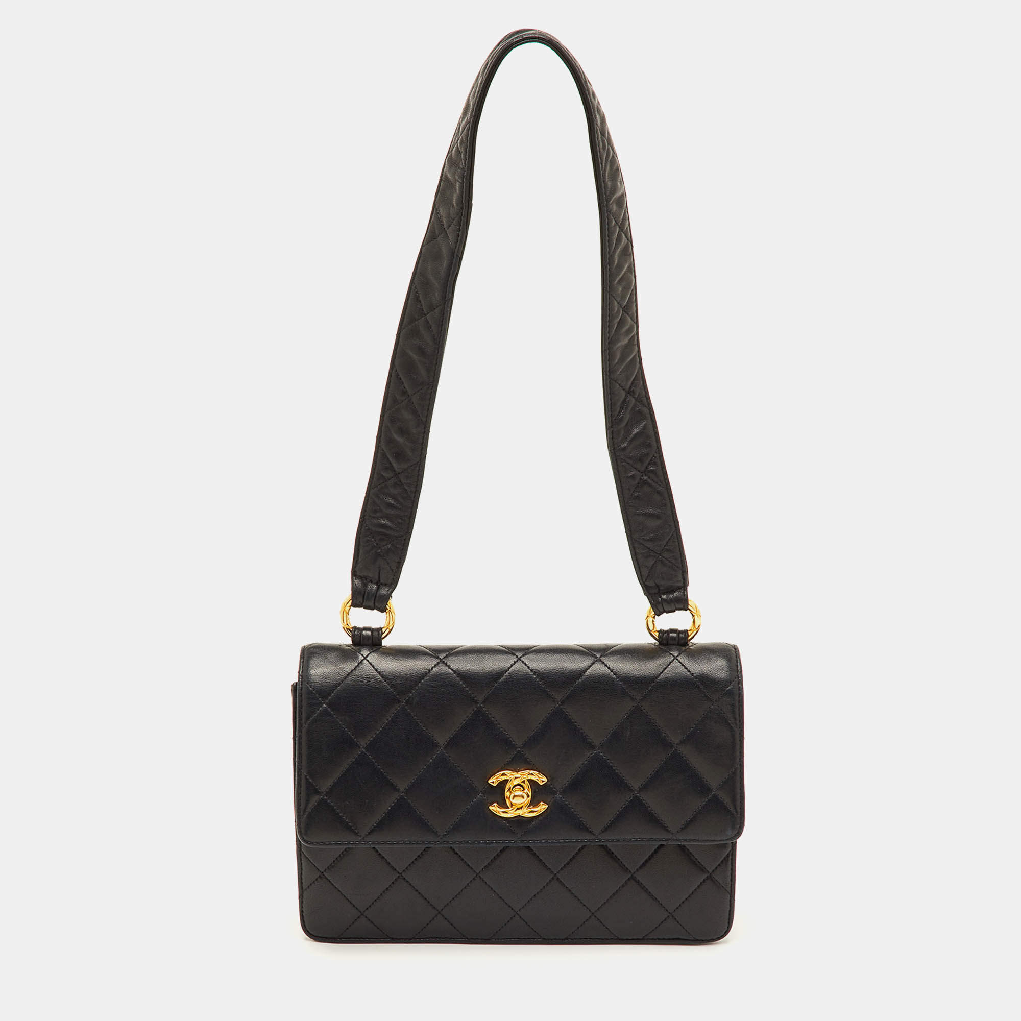 مملوكة مسبقًا Chanel Vintage CC Black Leather Single Flap Bag