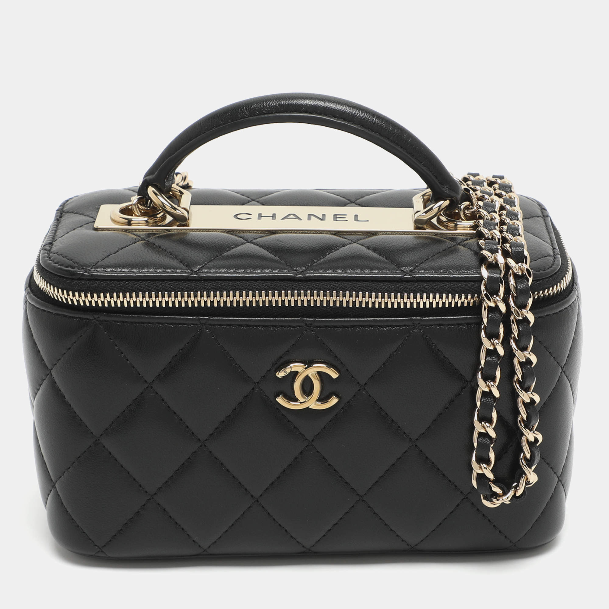 مملوكة مسبقًا Chanel Trendy CC Black Quilted Leather Vanity Case Bag