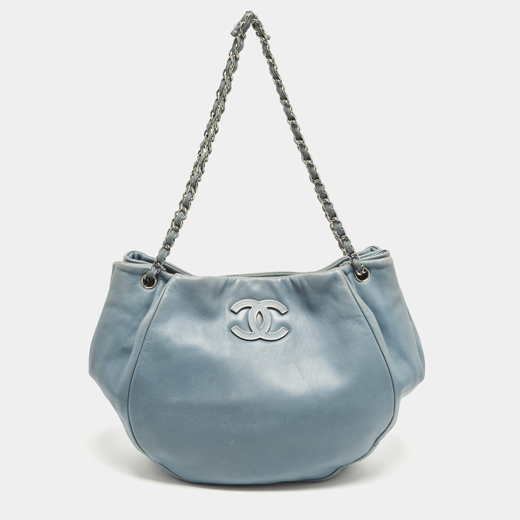مملوكة مسبقًا Chanel Sensual CC Light Blue Ultra Soft Leather Bag