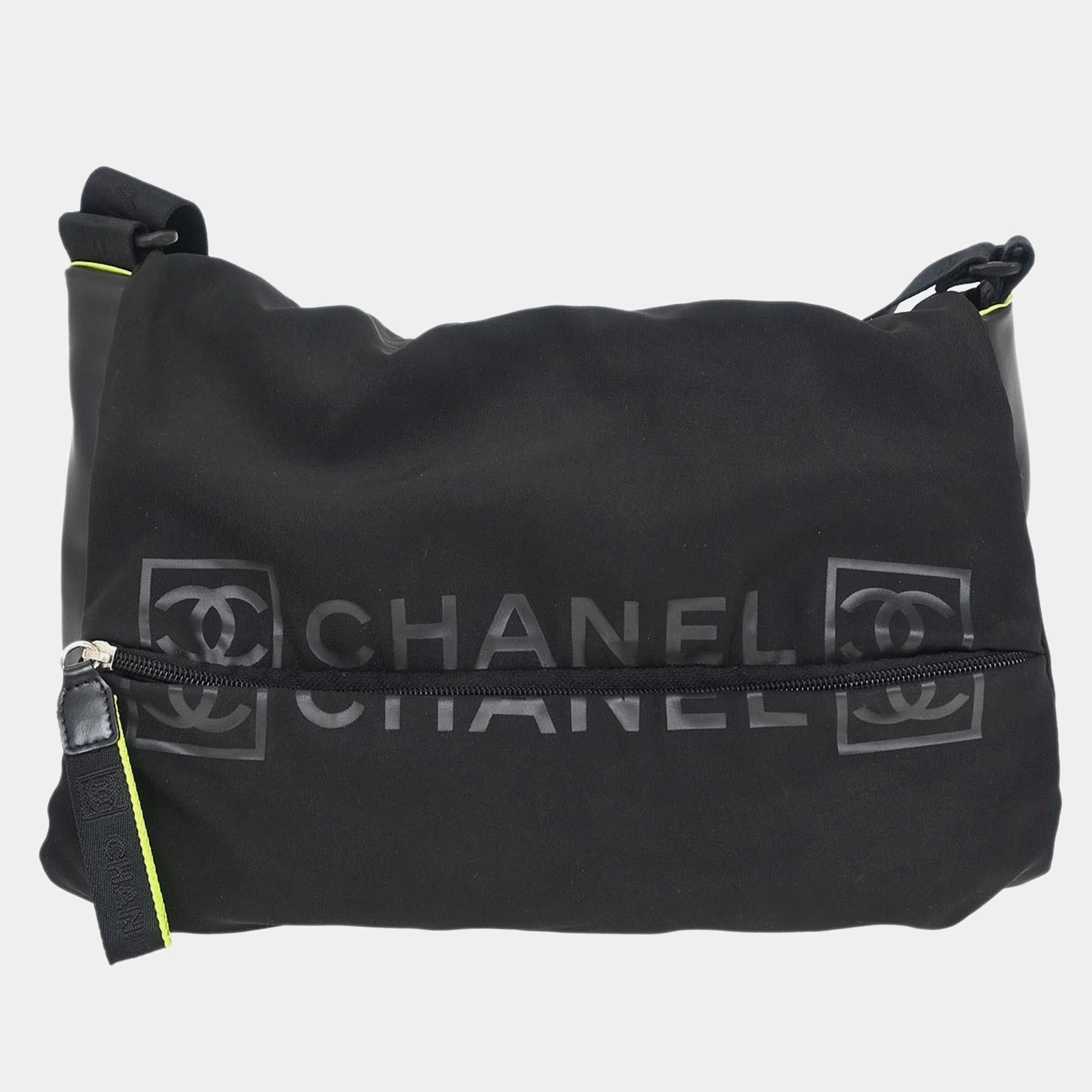 مملوكة مسبقًا Chanel Black Nylon Sport Line Shoulder Bag